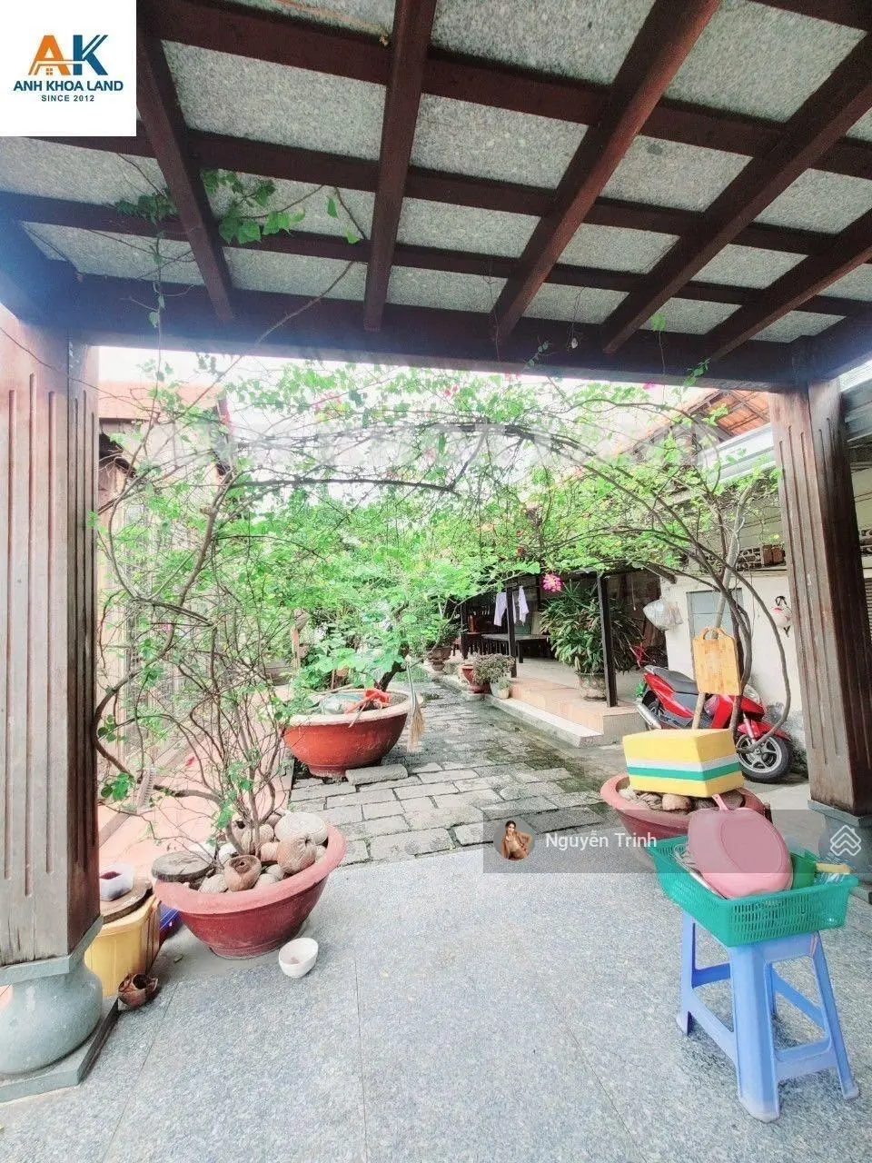 Bán gấp nhà biệt thự gỗ có view hồ, cây cảnh thoáng mát ngay MT Vành Đai, ngang 10m, Hơn 50Tr/m2