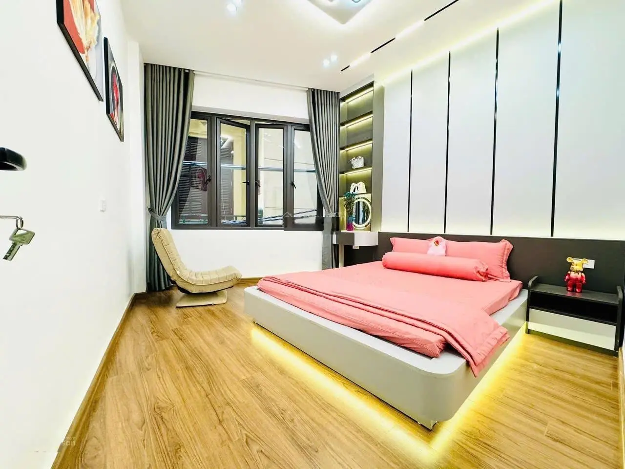 Bán nhà phố Minh Khai đối diện Time City nhà 2 mặt thoáng 40m2 x 5 tầng - chỉ 6.5 tỷ!