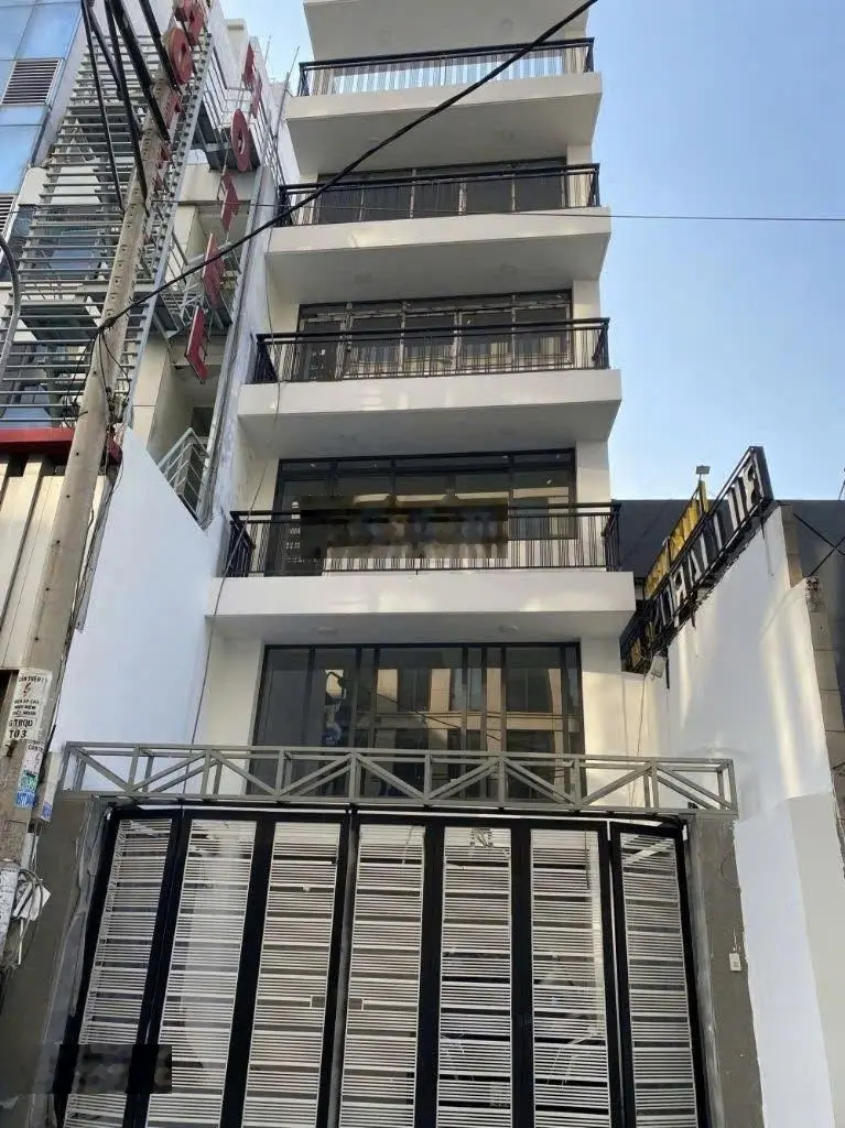Giảm 5 Tỷ, Ngộp bank bán gấp nhà MT Trương Quốc Dung, Phú Nhuận - DT: 4 X 15 - 4 Tầng - 13.8 tỷ