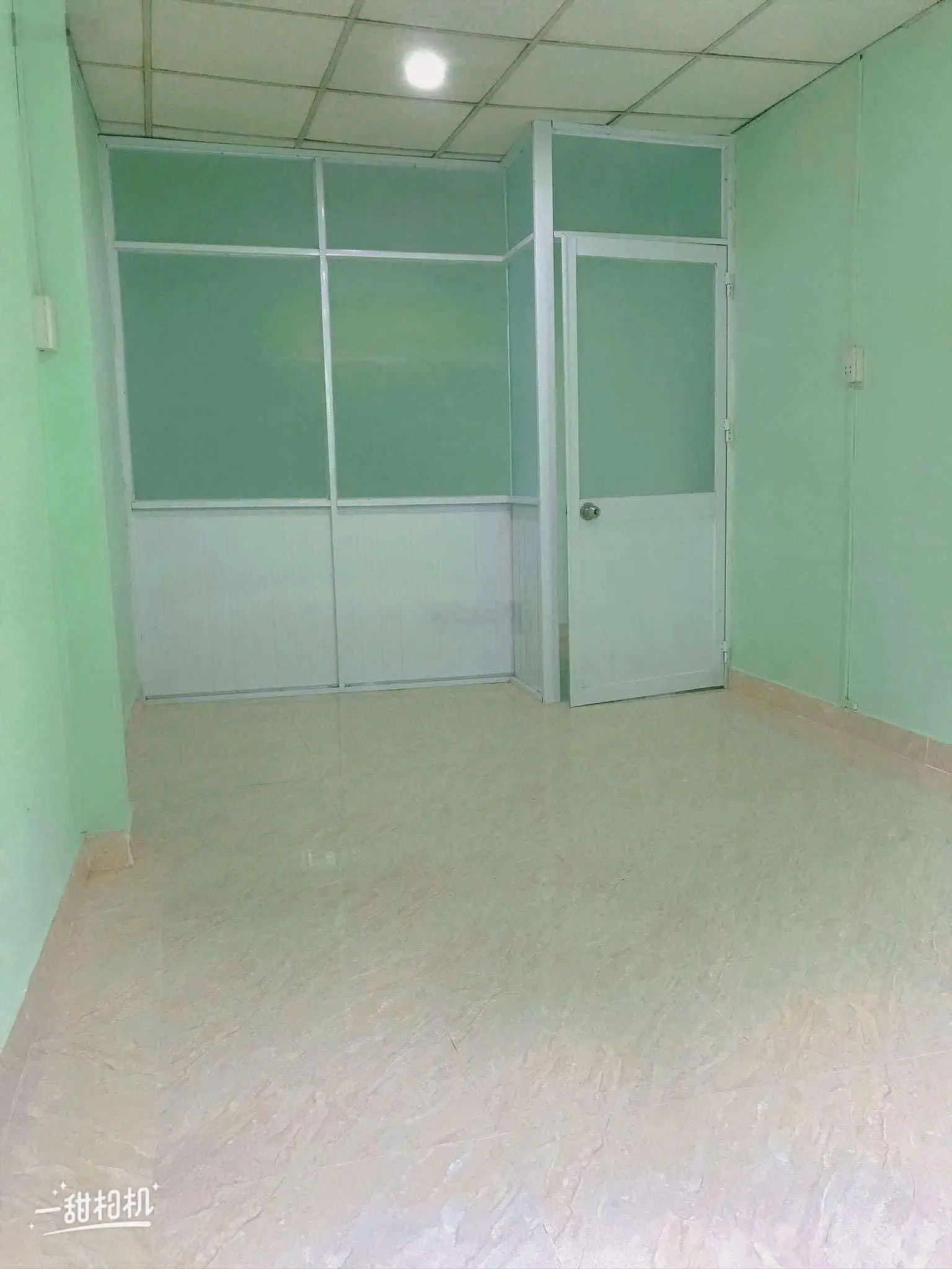 Nhà 1 trệt 1 lầu, ngay ngã tư Thủ Đức, 46m2 đất, giá chỉ 3,6 tỷ, sổ hồng riêng