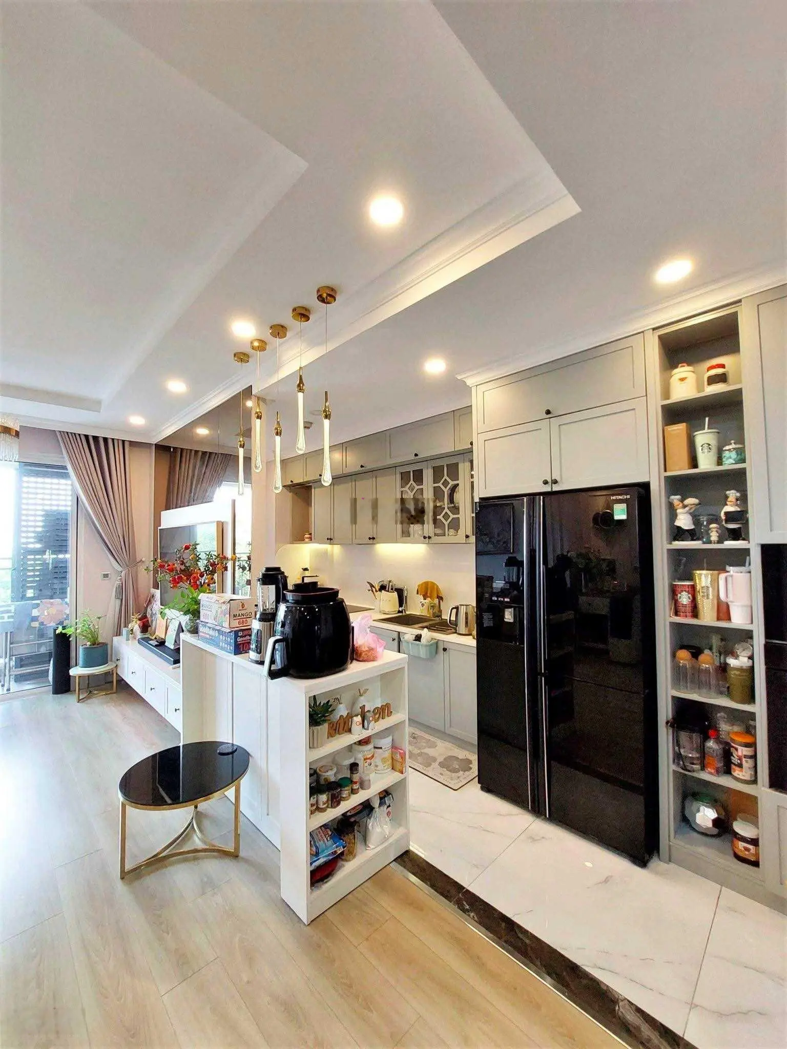 Bán căn 3 phòng ngủ, 105m2, siêu đẹp, view hồ bơi, 6.4 tỷ Golden Mansion, 119 Phổ Quang, Phú Nhuận