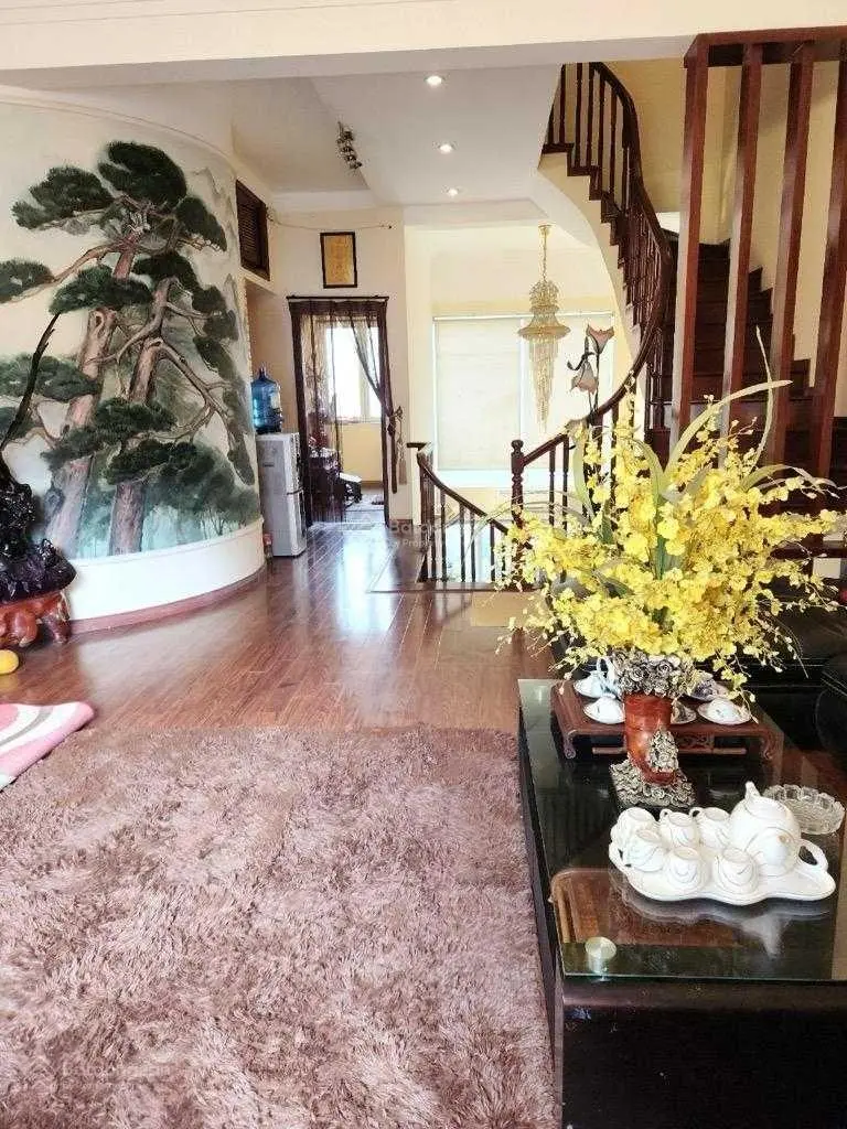 (DT 122m2 mặt tiền 10m) biệt thự 3 thoáng - sân vườn giá 24.2 tỷ đÔng Quan Nghĩa Đô Cầu Giấy