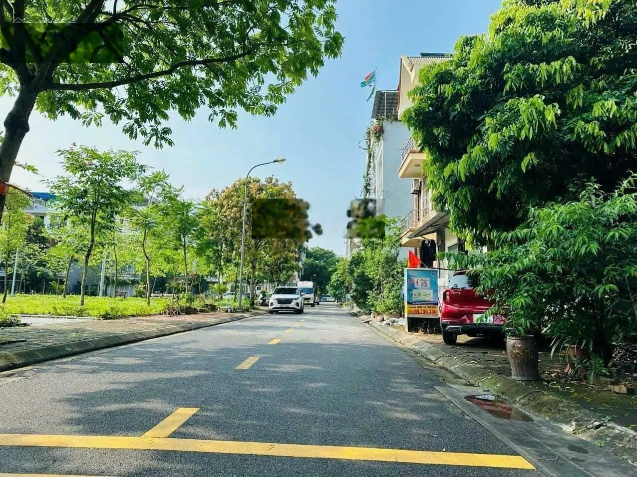 Bán đất tái định cư Giang Biên, 60m2 view vườn hoa cực hiếm
