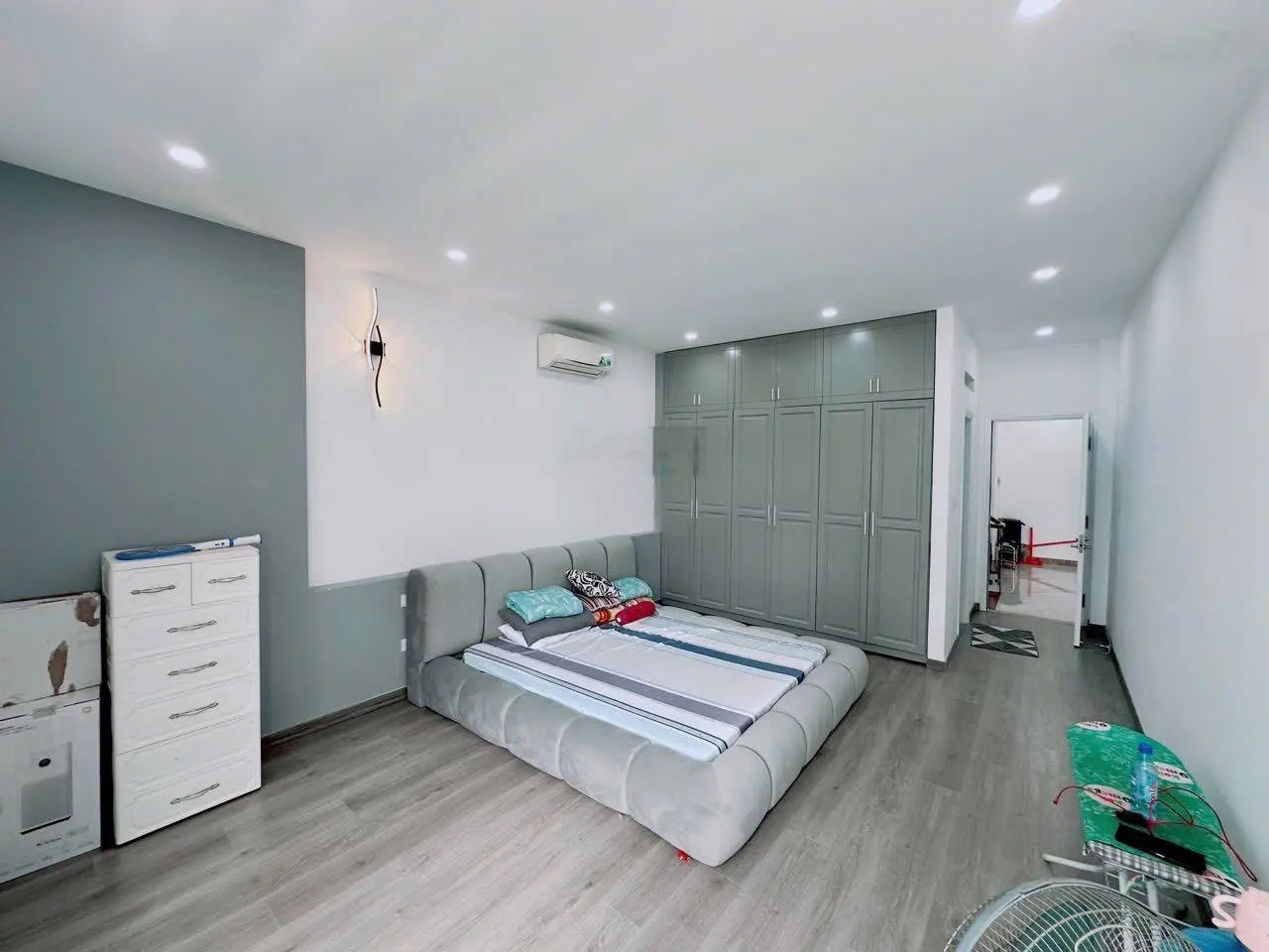 Bán biệt thự 10x25m 2 lầu 6PN 4WC sổ hồng giá 24.8tỷ TL