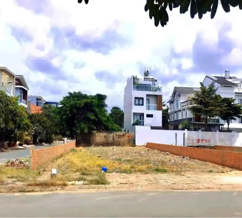 Thanh lý lô đất 1 tỷ 350 triệu/152m2 đường nhựa liền kề chợ lớn, sát cụm KCN Công nghệ cao 530ha