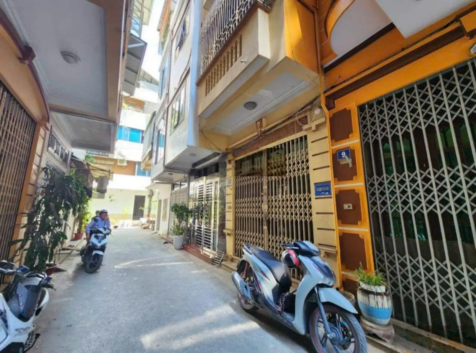 Hàng hiếm Trần Phú - Văn Quán, cạnh trường học viện an ninh nhân dân, dt 52m2 x 5 tầng, ô tô đỗ cửa