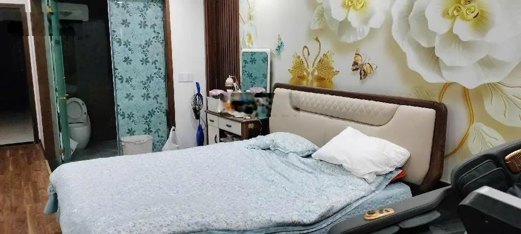 Chủ nhà gửi bán căn hộ 5 tầng ,nhà đẹp full nội thất xịn sò tiền tỷ.thằng máy em ru