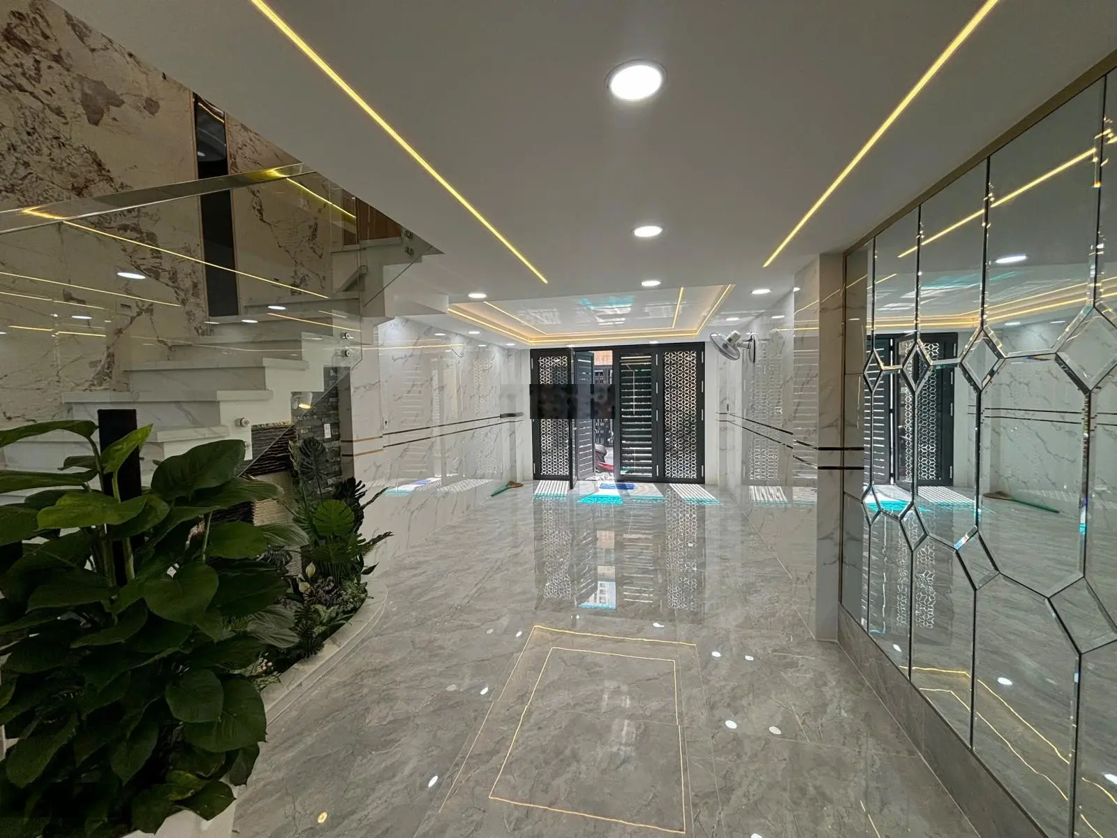 Bán nhà Ni sư huỳnh liên p10 tân bình 1 lửng 3 lầu 62m2