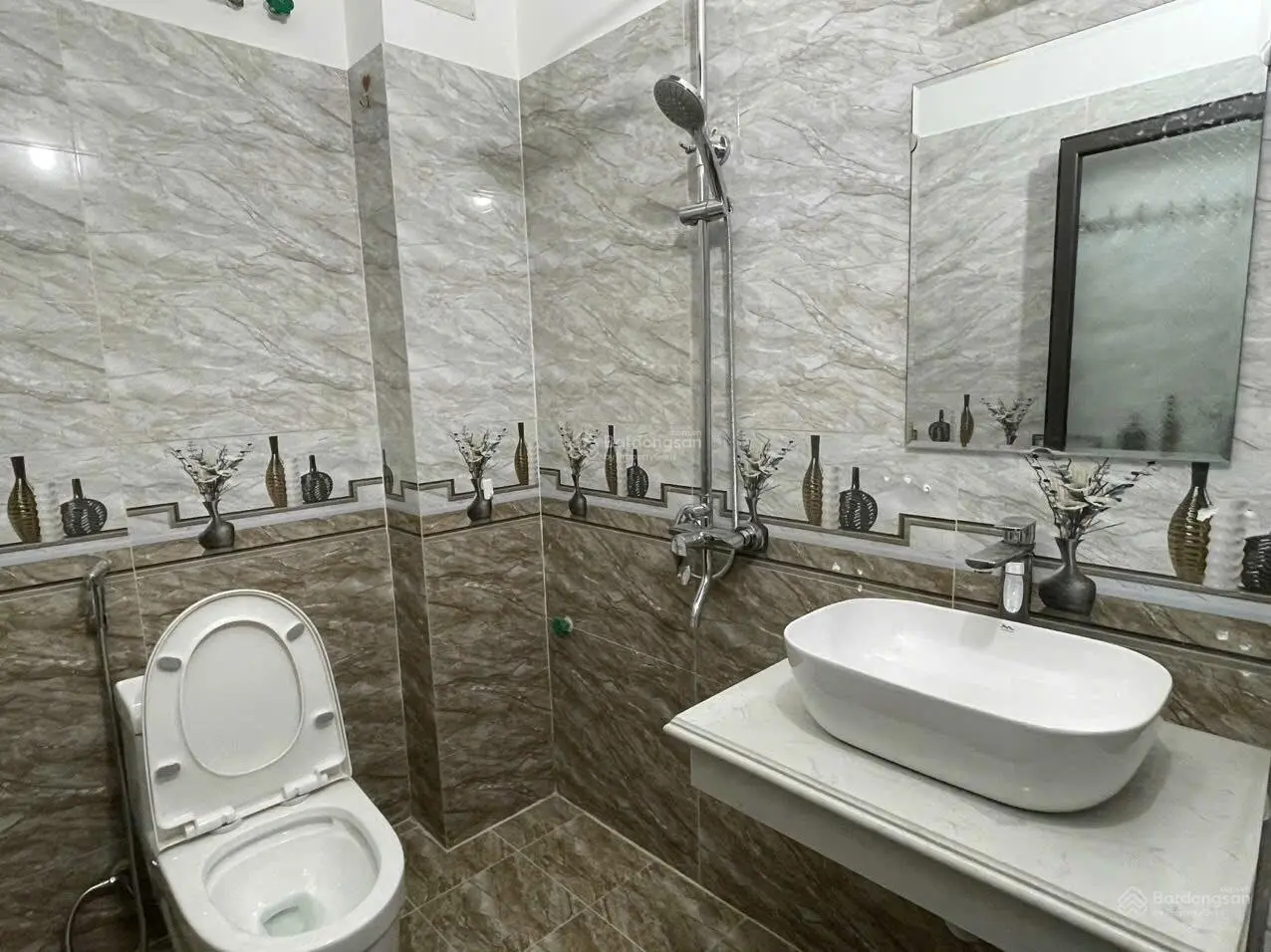 Nhà 30m2 x 5 tầng Tây Mỗ, ngõ thông, ô tô đỗ cổng, 60m ô tô dừng đỗ, giá 4.55 tỷ, lh 0988 175 ***