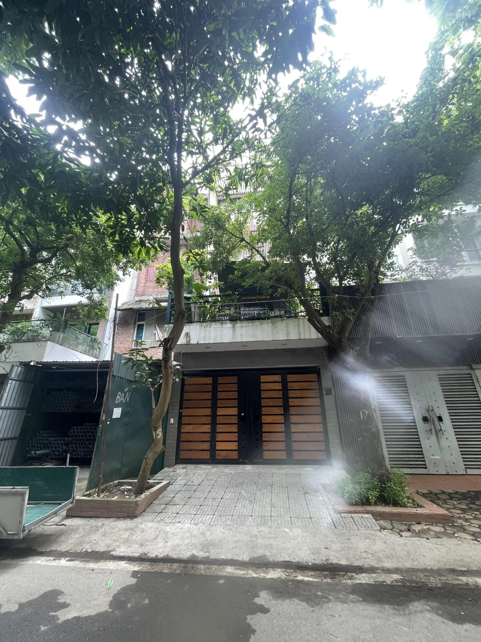 Bán nhà liền kề KĐT Yên Hoà 75m2,mt5m, 5 tầng nhà đẹp vị trí đẹp giá tốt LH 0989 031 ***