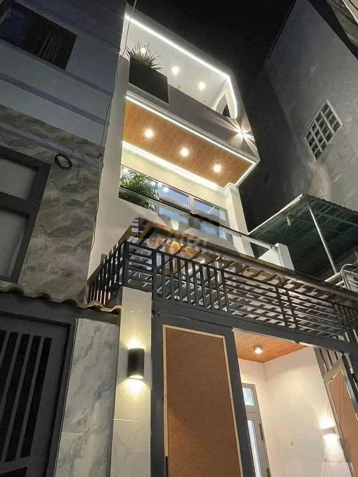 Cô Hoa gởi bán gấp căn Yên Thế, Tân Bình/ 50m2 / Giá chỉ 3 TỶ 100/ SHR - Đầy đủ nội thất