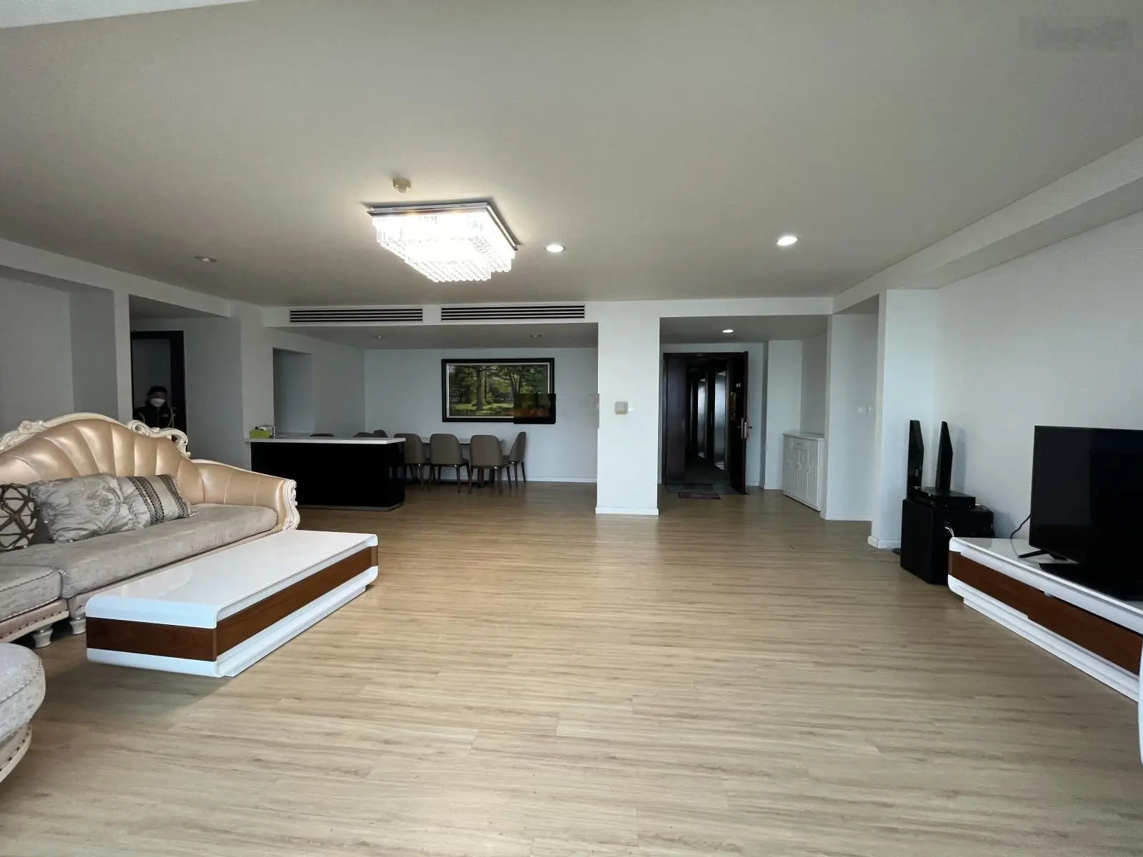 Bán căn hộ view triệu đô ngắm trọn hồ Tây tầm nhìn 180 độ, full nội thất cao cấp, thiết kế đẹp, 4PN