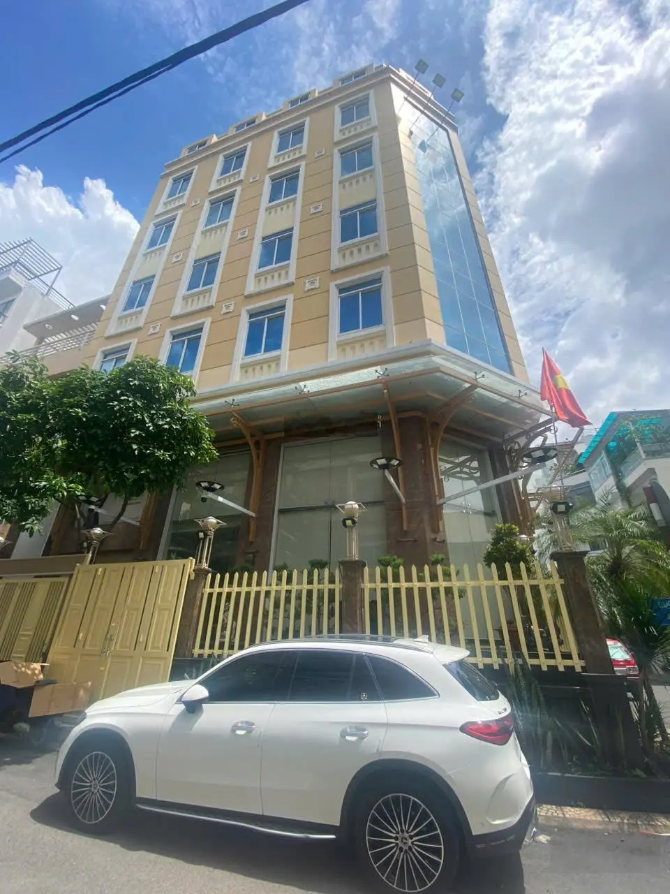 Hàng hiếm ! Góc 2MT Điện Biên Phủ - Nguyễn Hiền DT 13 x 8,6m hầm 7 tầng giá chỉ 75 tỷ thương lượng