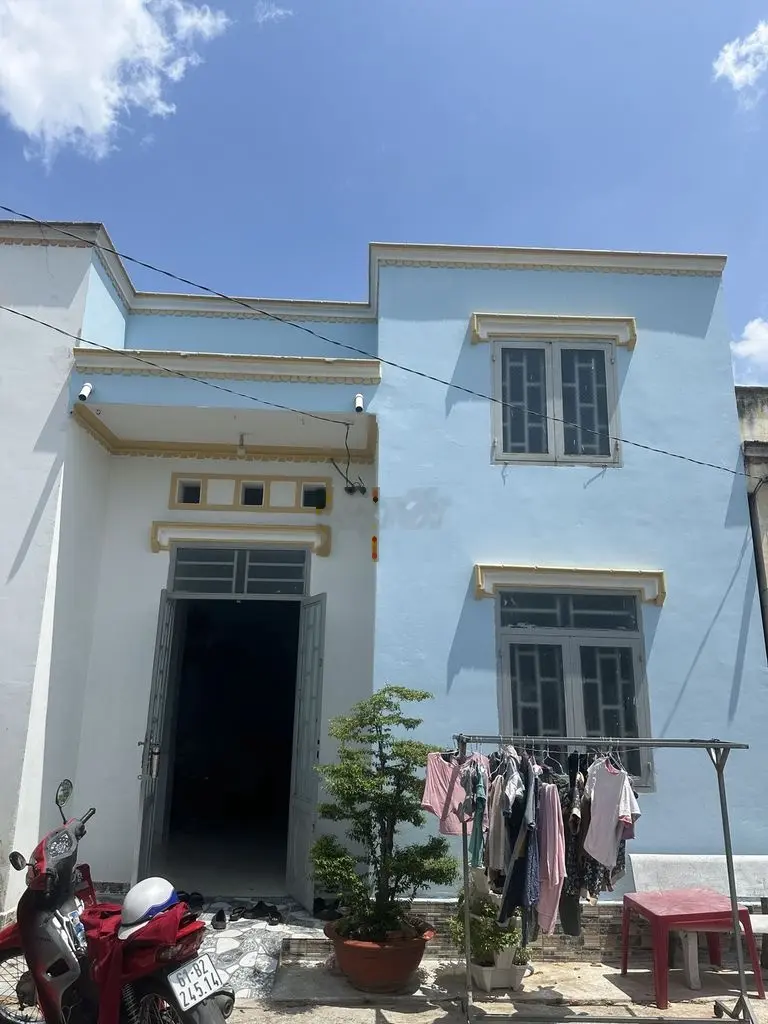 bán nhà khu phố 3-tân định đường nhựa 6m,cách ql13 chỉ 150m