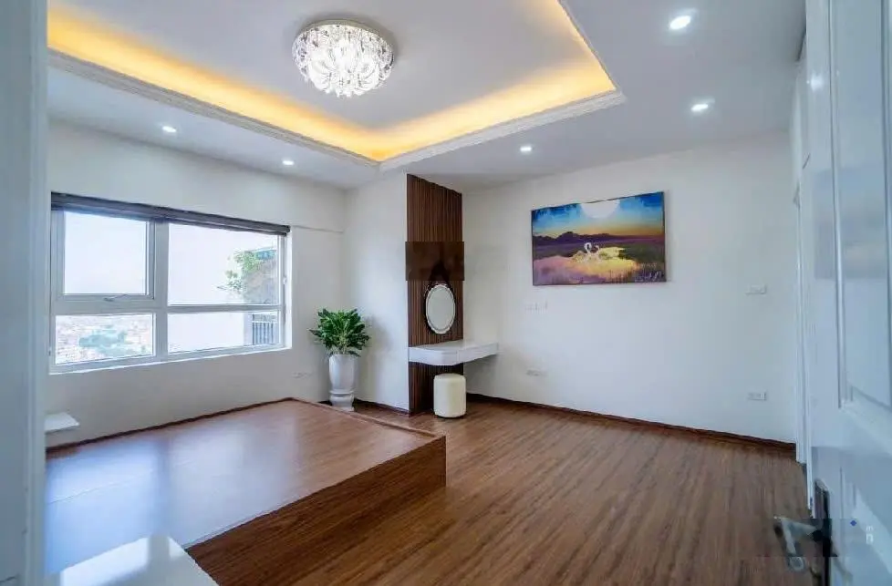 Chung cư CC Nguyễn Chí Thanh, Đống Đa, đẹp như KS, góc, 3 thoáng, 4 ngủ, 149m2, giá: 10,5 tỷ