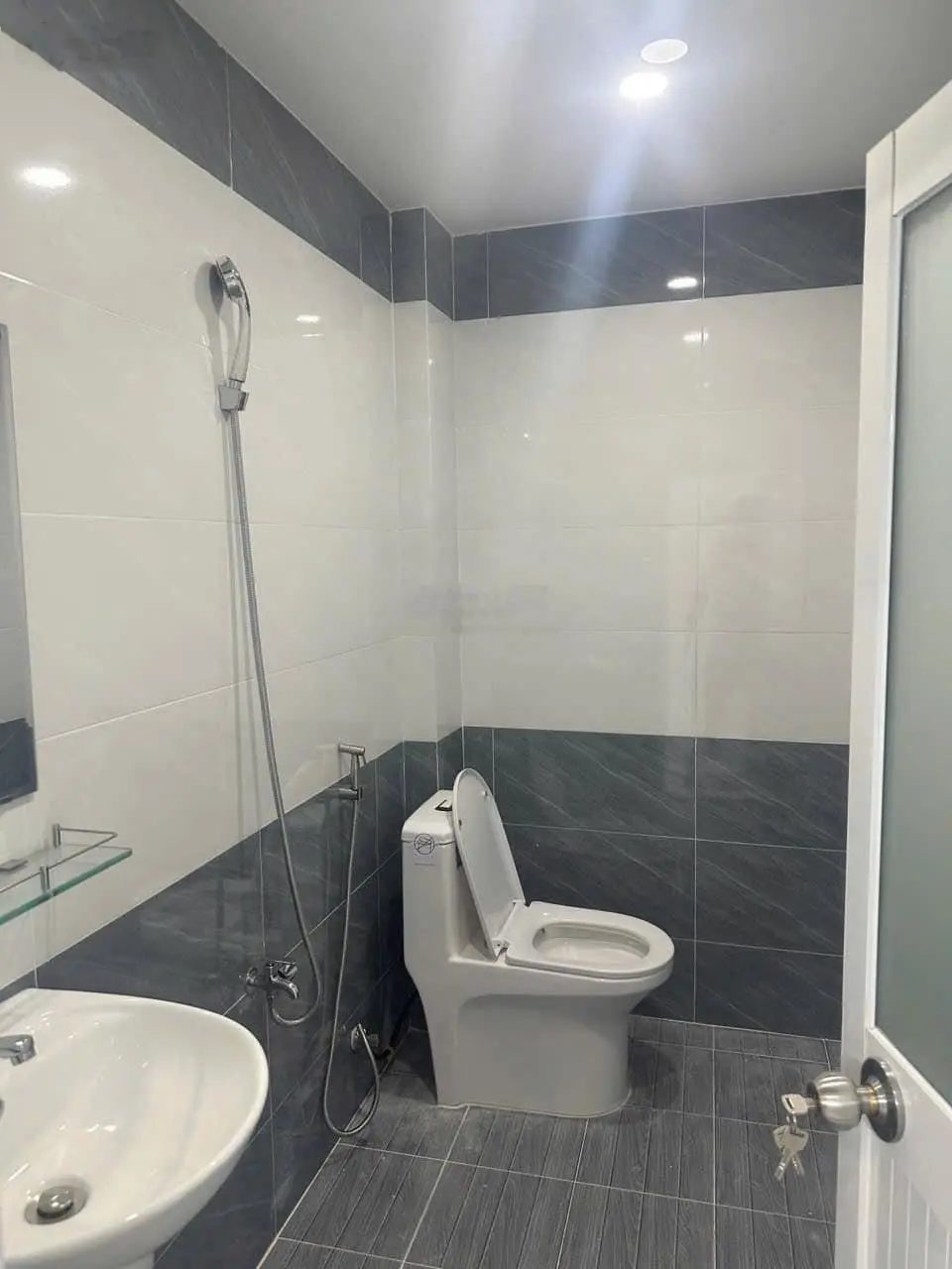 Nhà mặt tiền Đỗ Xuân Hợp 1 trệt 1 gác chỉ 2,3 tỷ PLB Quận 9 Thủ Đức
