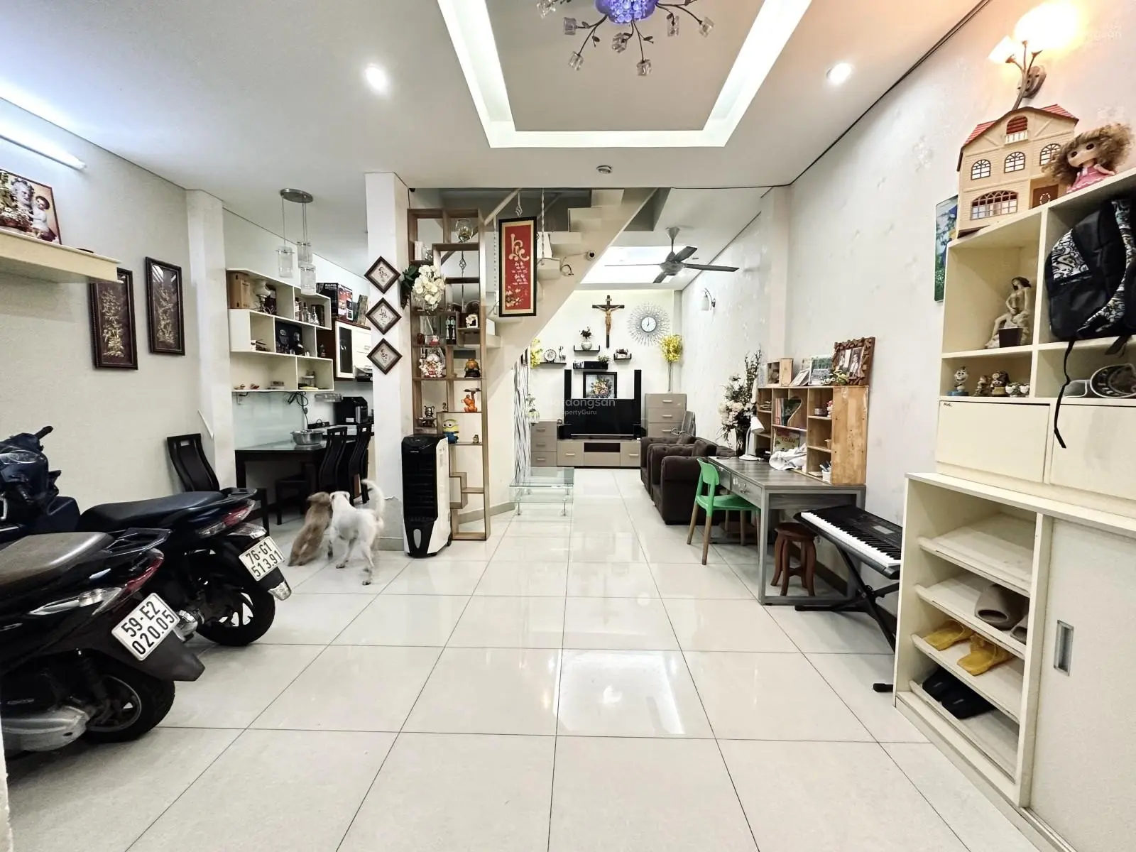 Bán gấp nhà 65m2 (5m x 13m) 2 lầu đường Nguyễn Trọng Tuyển giá 6,5 tỷ