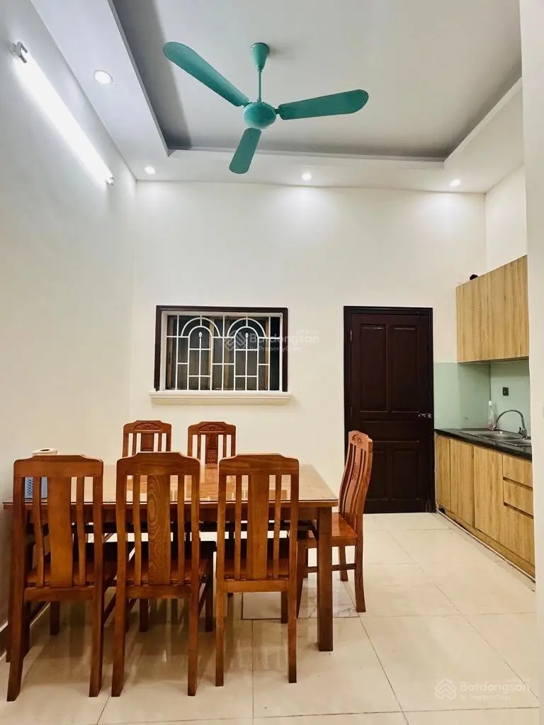Nhà đẹp Mỹ Đình 45m2-3 bước thông ra chợ, Bx, các trường đại học lớn-khu vực sầm uất nhất-nhỉnh 8tỷ