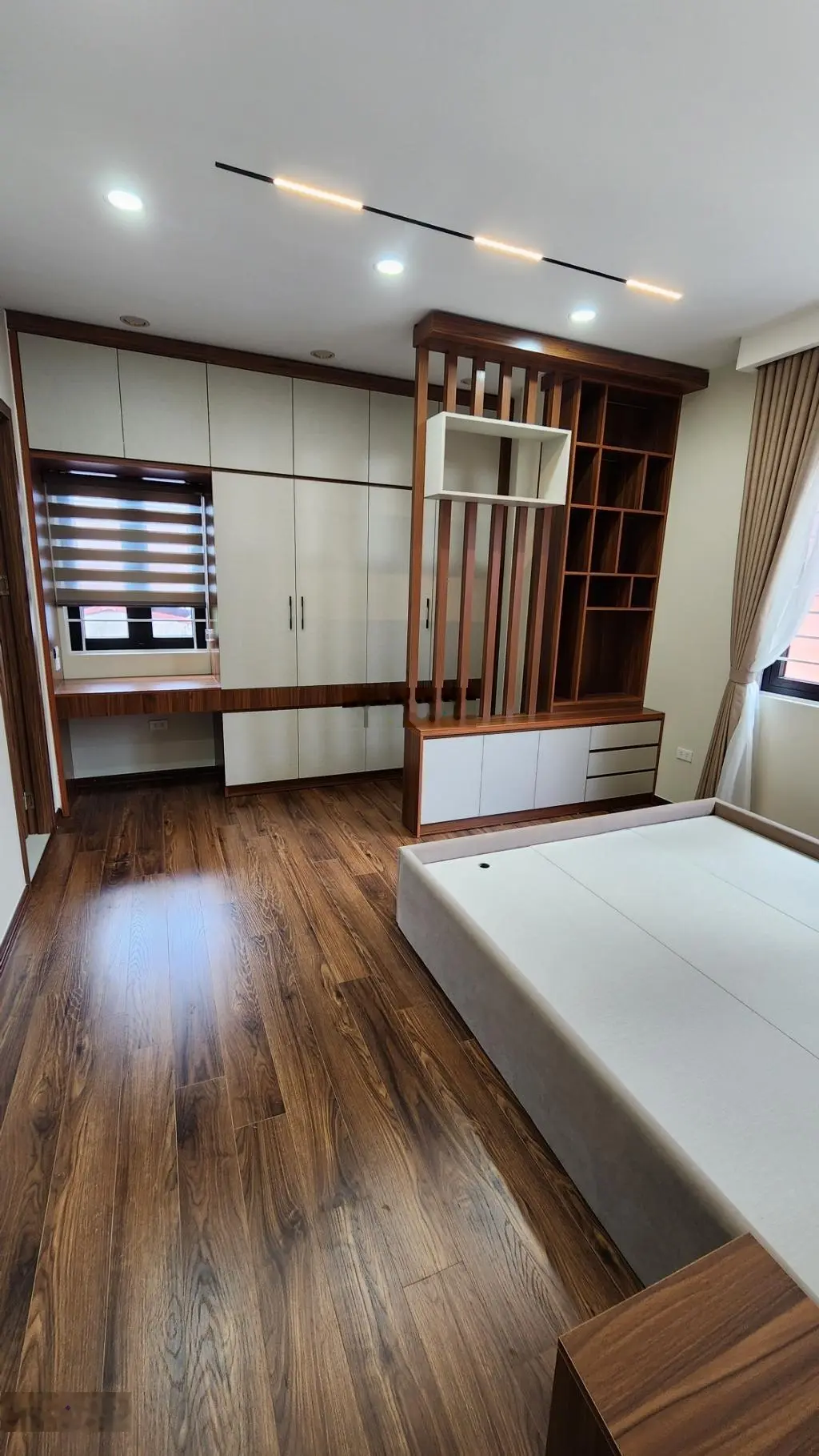 Bán nhà mặt phố Cự Lộc - 6 tầng - thang máy - lô góc thoáng 2 mặt - full nội thất - dt: 30m2