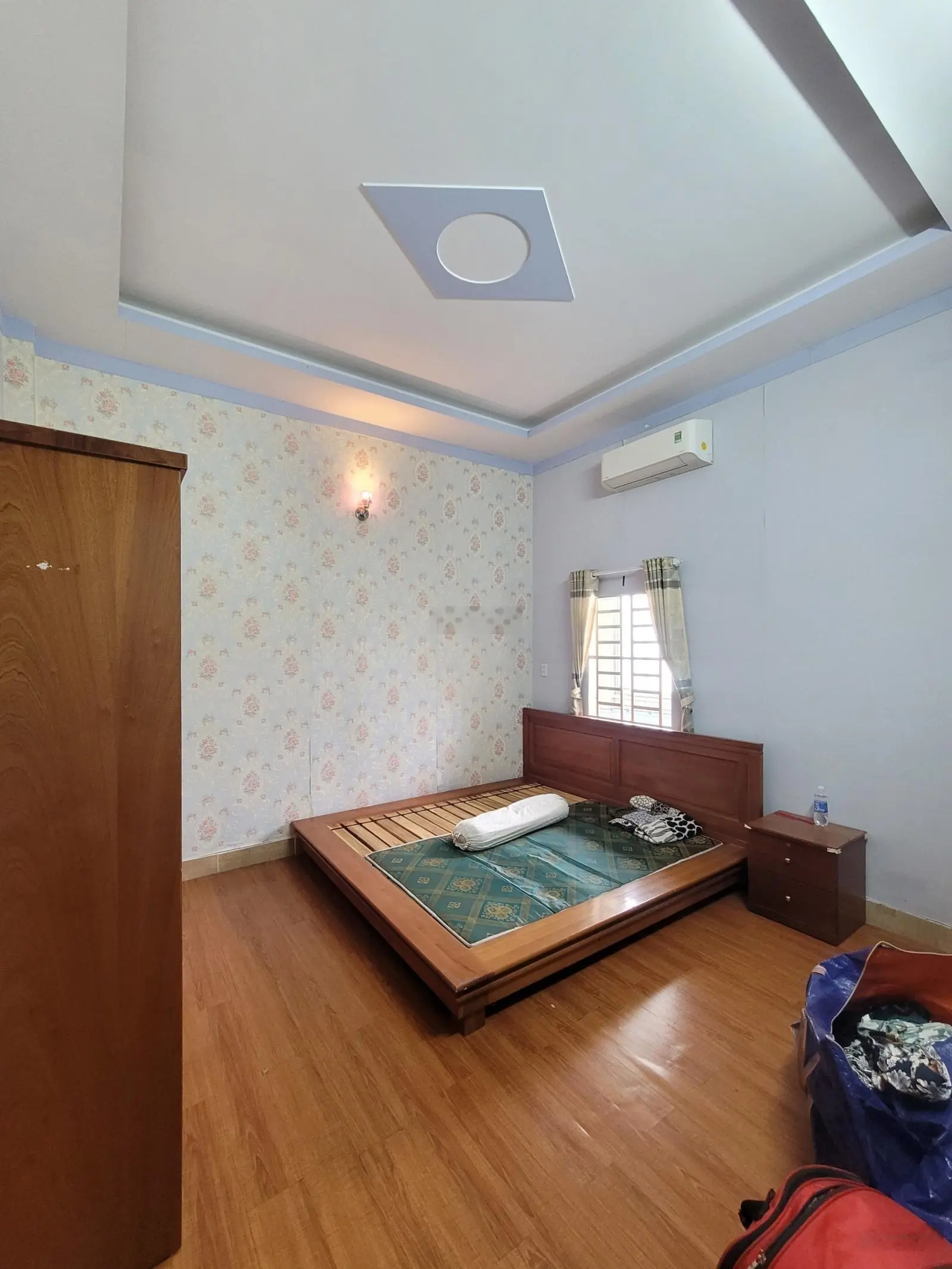 3 tỷ 750 Bán nhà 1 trệt 1 lầu 2 mặt tiền trước sau đường Hai Bà Trưng 100m P.Tân Đông Hiệp TP.Dĩ An