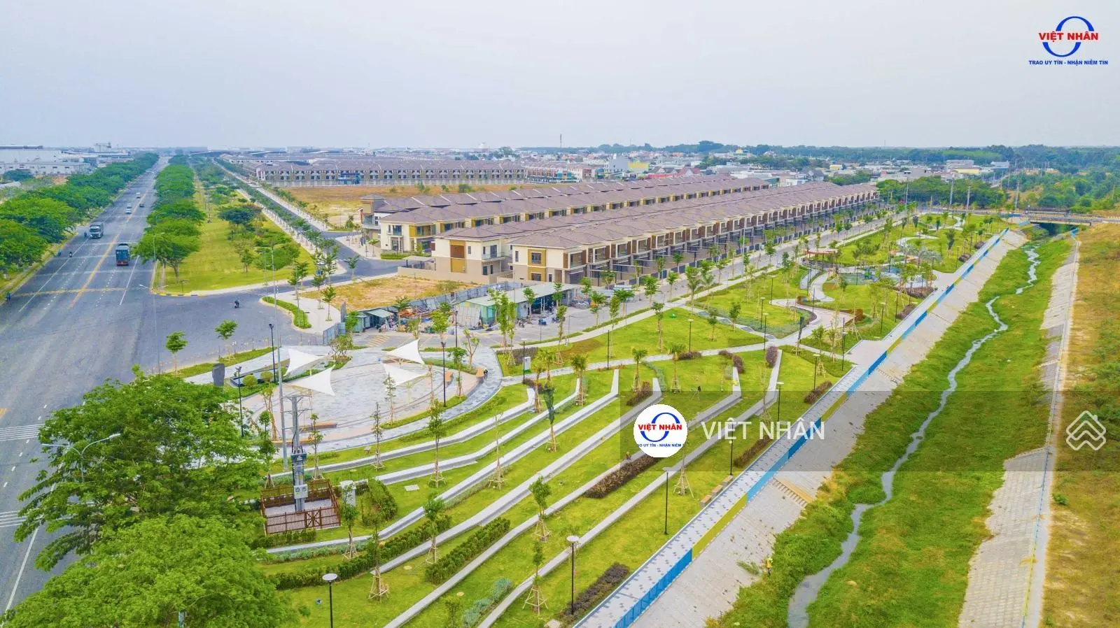 Vsip mở bán phân khu đẹp nhất - biệt thự 250m2, Shophouse 168m2 ngay thành phố mới Bình Dương
