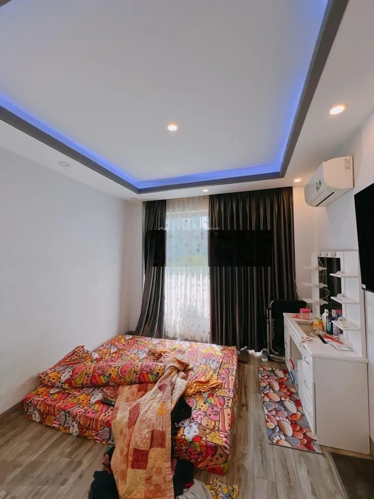 Nhà đẹp luxury , q.4 , ( dtsd : 232m2 )