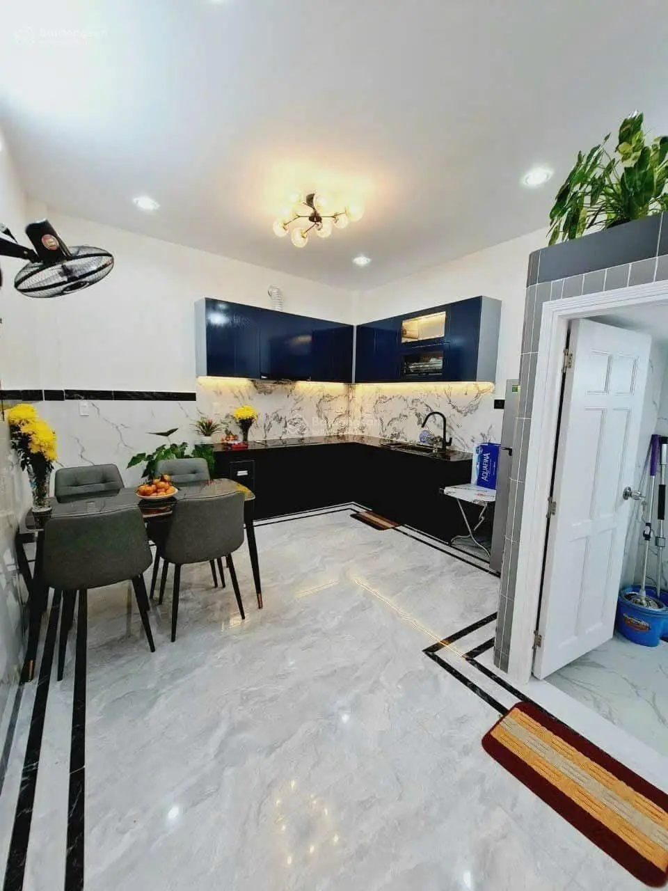Ra nhanh nhà 1T2L Nguyễn Văn Mai, P.Võ Thị Sáu, Quận 3, DT 48m2, Giá 3tỳ950, nhà đang trống, SHR