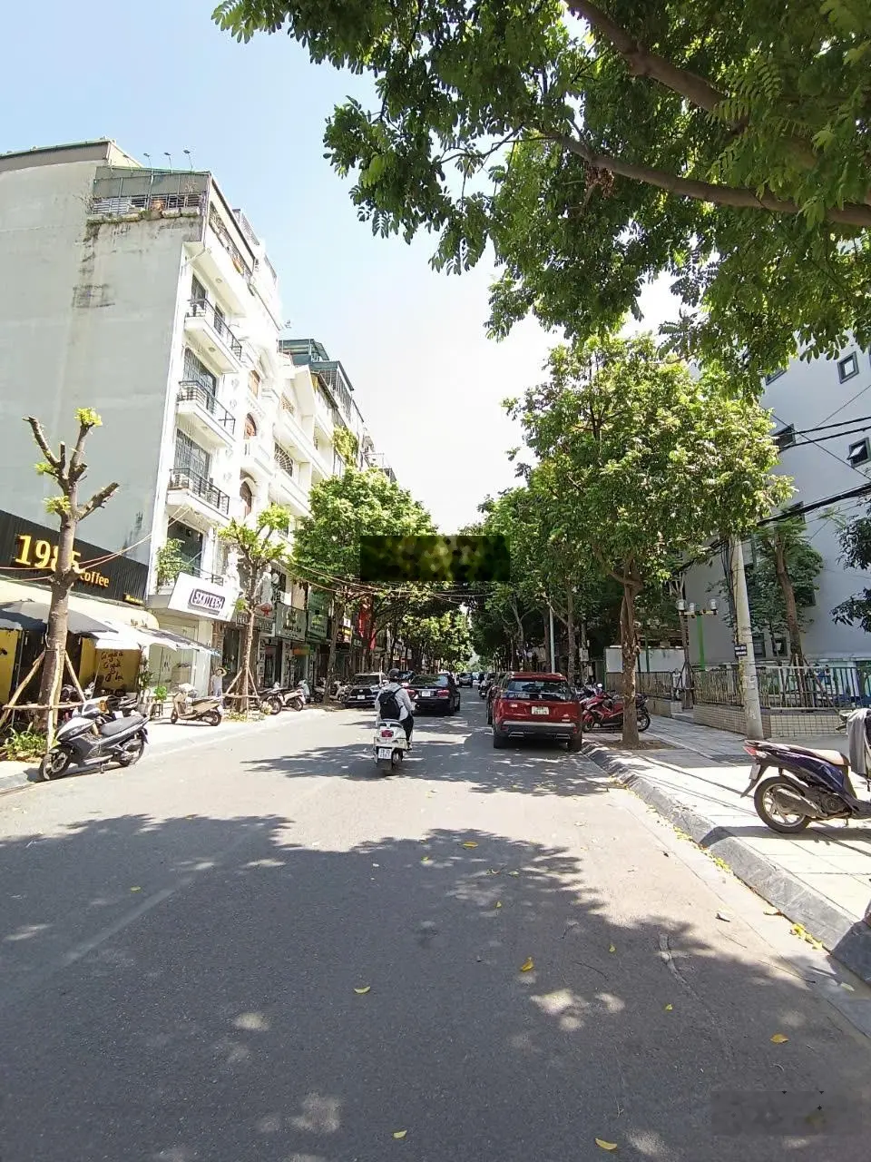Bán nhà Nguyễn Văn Huyên - Gần Phố - Ngõ nông - 47m x mt 5m - nhỉnh 6 tỷ 0981 189 ***