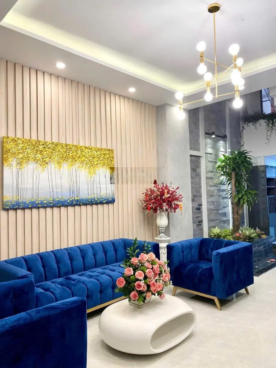 Bán nhà 3 tầng siêu đẹp đường Dương Lâm bên sông Hàn, full nội thất mới xịn giá rẻ bán nhanh