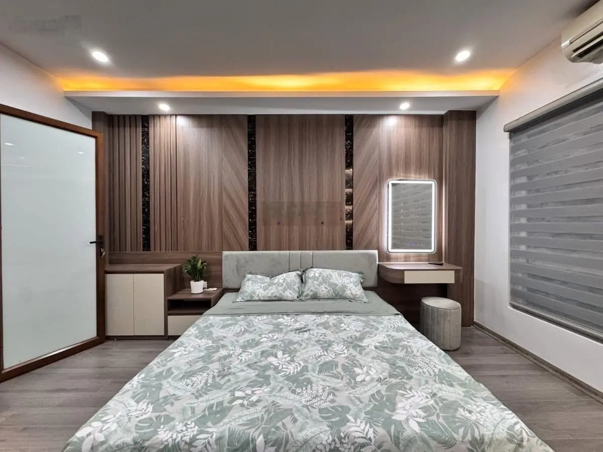 Bán nhà trung tâm thanh xuân gần ô tô_diện tích 31m_5 tầng_mặt tiền 3,8m_giá 6,65_lh : 0977865445