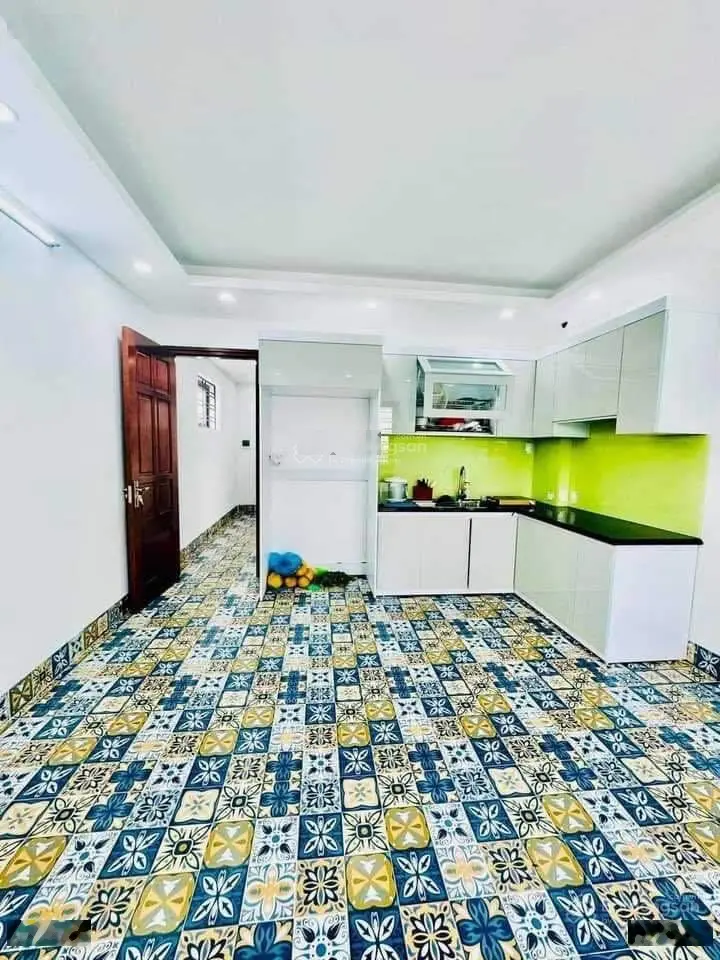 Cần bán nhà mặt ngõ Dương Văn Bé: 46/56m2, 5tầng, 4.4m mặt tiền. Thang máy