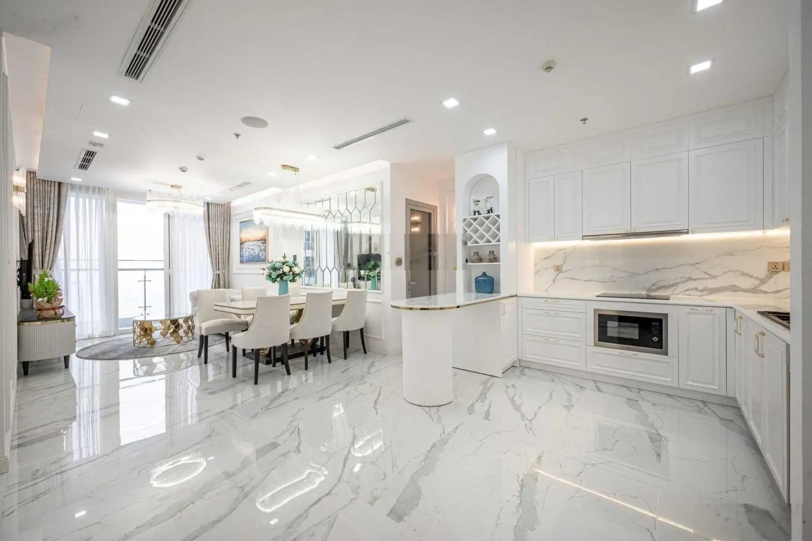 Chính chủ bán gấp căn hộ Central Garden Q.1.DT:73m2,2PN,2WC,full nt.Giá: 3 tỷ 4. LH :0961 663 ***