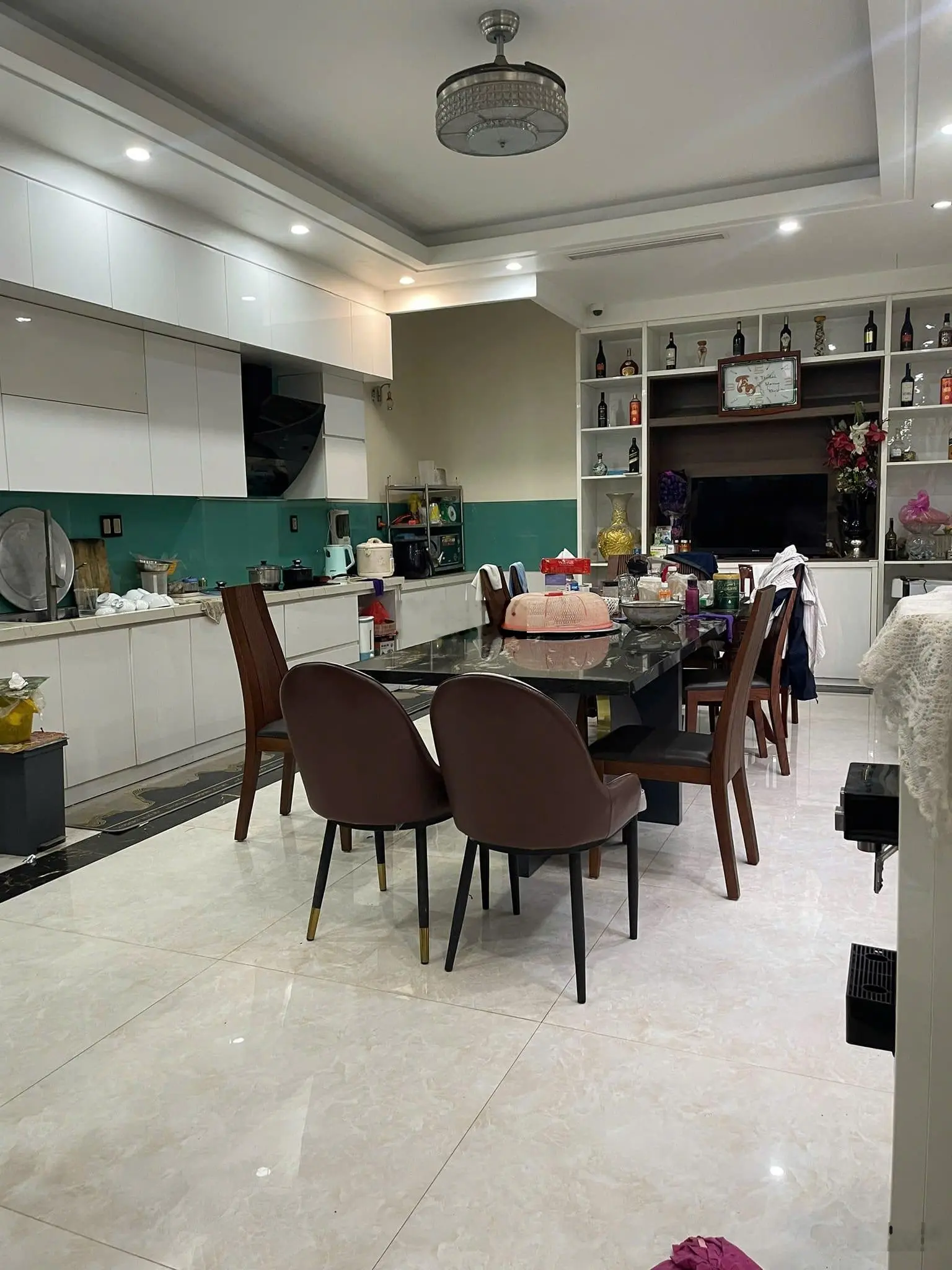 Bán gấp lô góc 100m2x5 tầng thang máy full công năng khu phân lô sau Quận Uỷ Hồng Bàng chỉ 11,5 tỷ