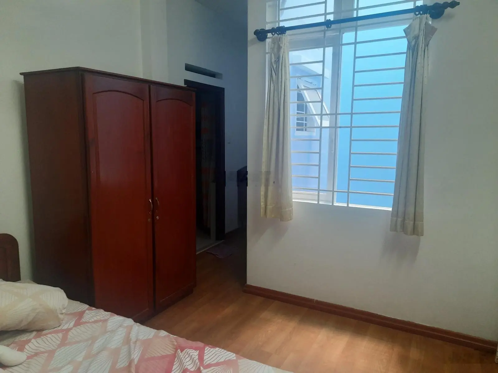 Bán nhà Nở Hậu khu an ninh Lê Văn Sỹ Phú Nhuận, 4 tầng, thông thoáng, giá 8.8 tỷ