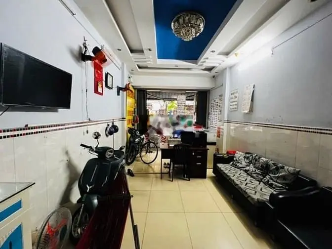 Chỉ Với 9,9 Tỷ Có Nhà Mặt Tiền Phan Văn Trị 56M2, P11, Chỉ 9,9 Tỷ