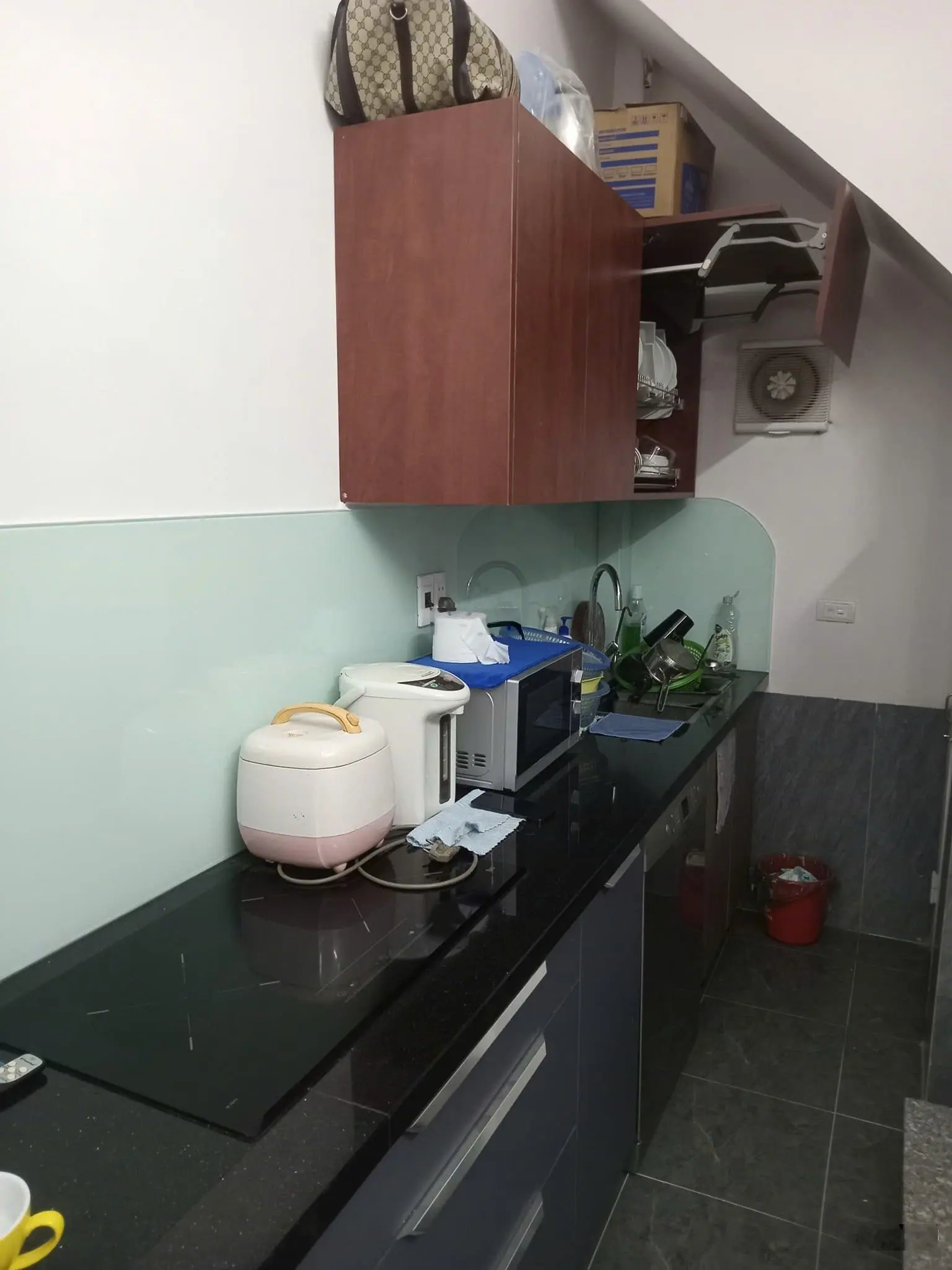 3.45 tỷ-trương định-bạch mai-4 tầng ở ngay- gần phố-full đồ