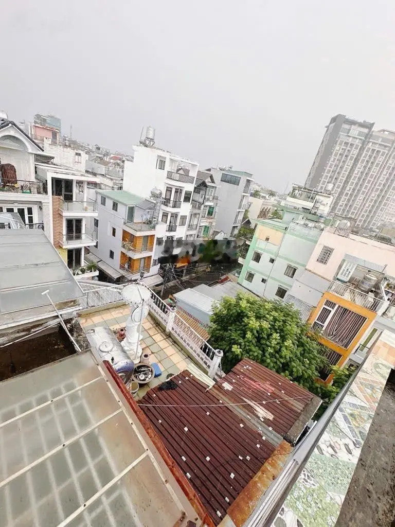 Bán nhà mặt tiền công viên rộng 12m - Vừa cho thuê CHDV vừa buôn bán cực tốt