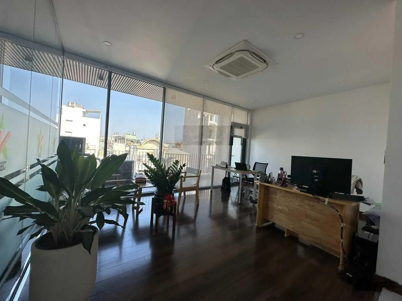 Bán nhà góc 2 MT đường Văn Cao, DT: 7.7m x 17m tổng 131m2, đúc 3 tấm giá 23 tỷ