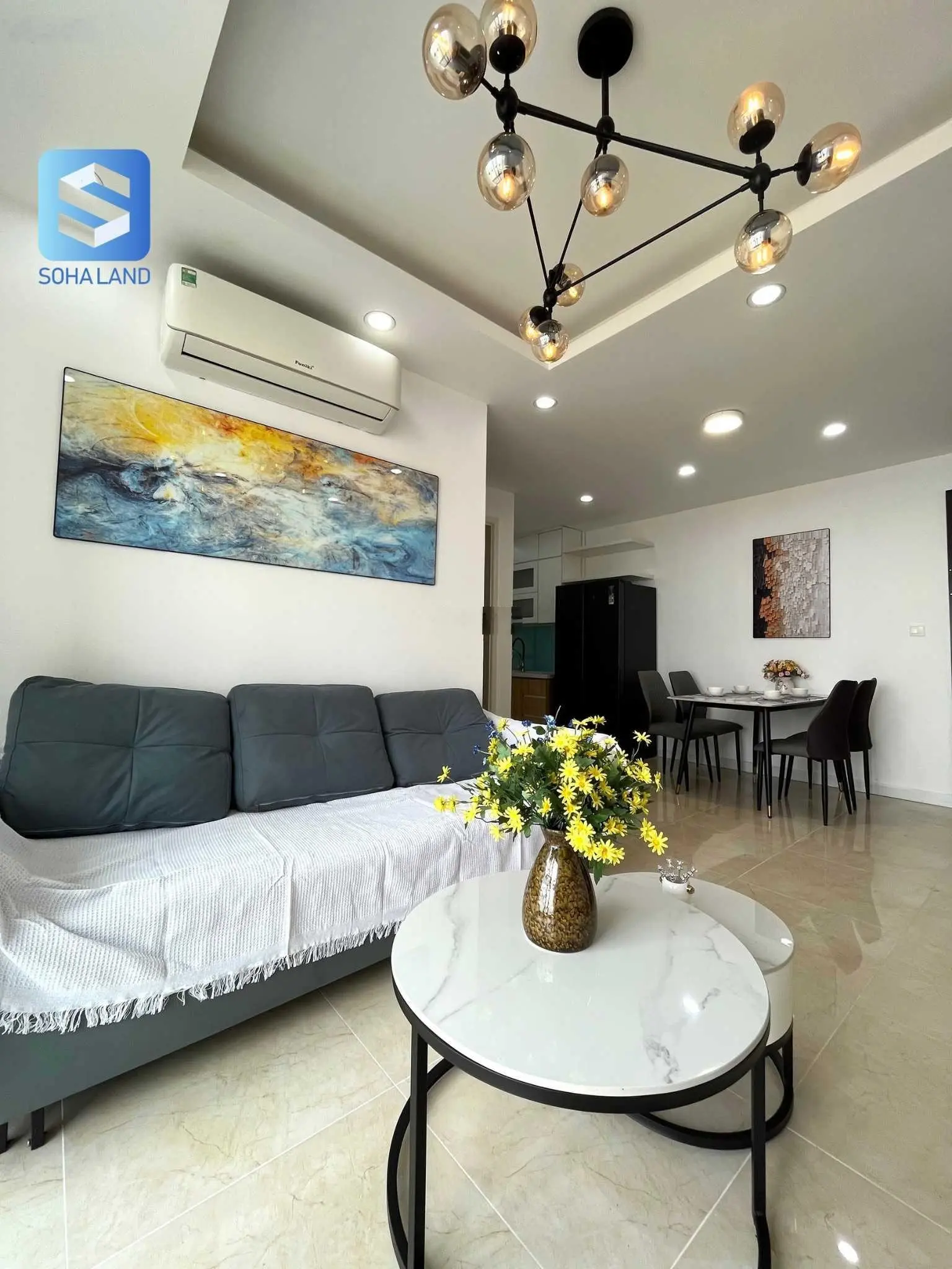 Cam kết ảnh thật - Bán 2PN 2WC C6 Vincom Trần Duy Hưng - Vinhomes D'Capitale quận Cầu Giấy