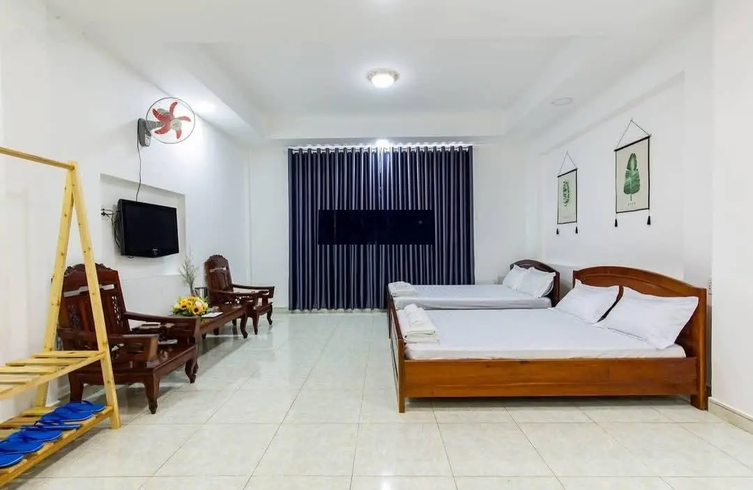Bán biệt thự 5 tầng tại Đông Hòa, Dĩ An, Bình Dương, giá tốt, 16,7 tỷ, 220m2, dòng tiền 70tr/ tháng