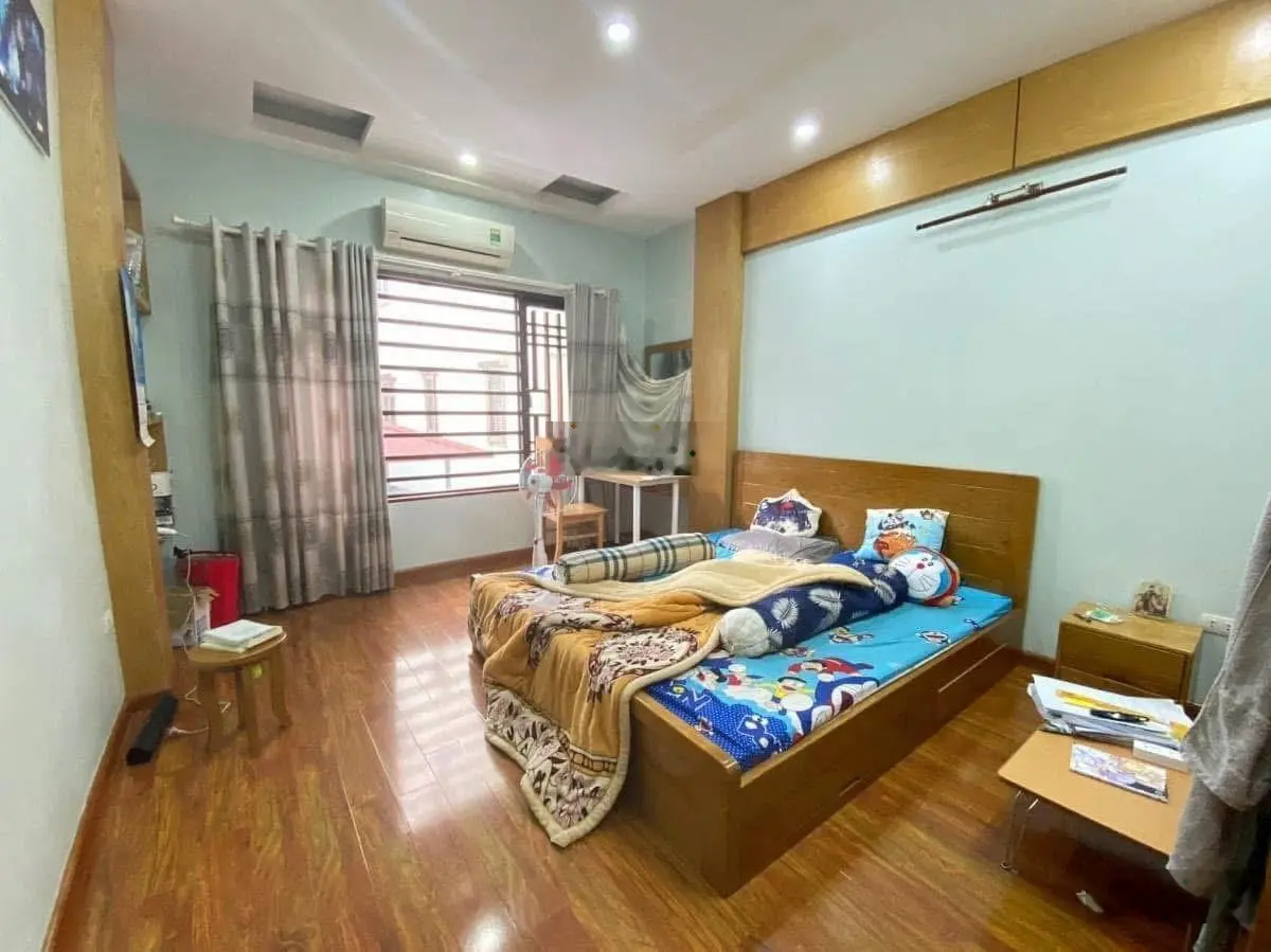 Siêu víp - trung kính 57 m x 5 tầng mặt ngõ ô tô thông thoáng 4 ngủ sổ đỏ đẹp- có gpxd- gara ô tô.