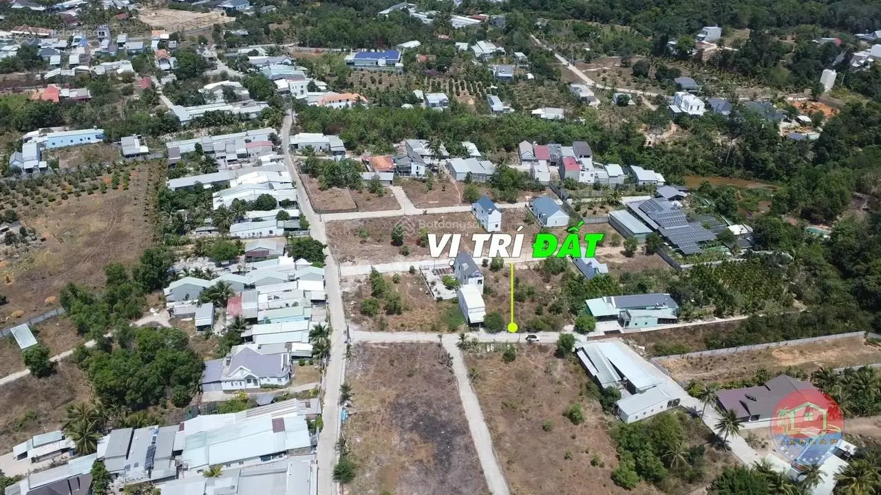 Bán lô đất 130m2, có sẵn thổ cư, đường rộng 8m, Chỉ cách quảng trường Hồ Chí Minh đúng 2.5km