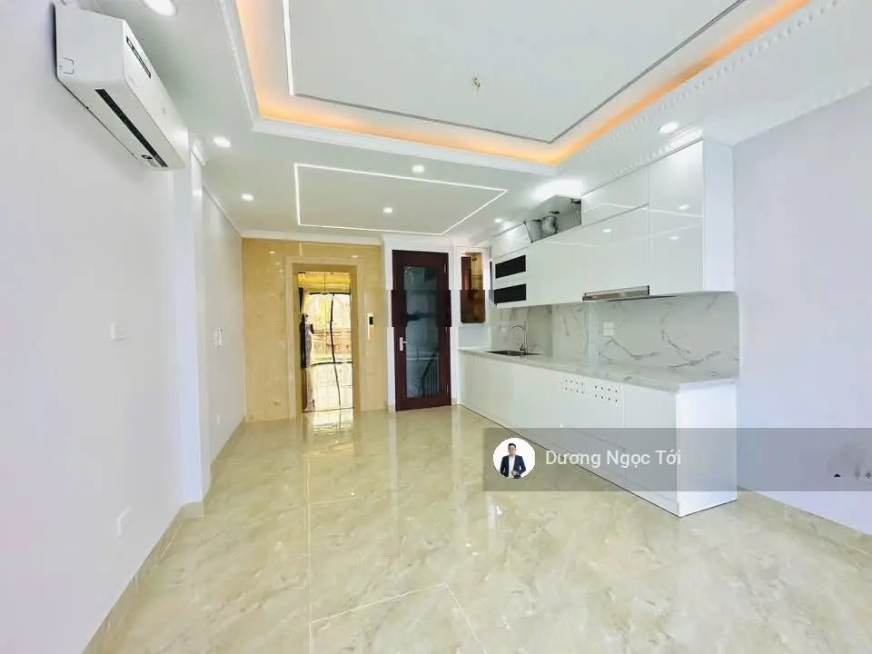 Bán nhà riêng tại Đ.Cầu Giấy, 11,99 tỷ, 46m2, 6 tầng, 12PN, 12WC, giá cực chất!