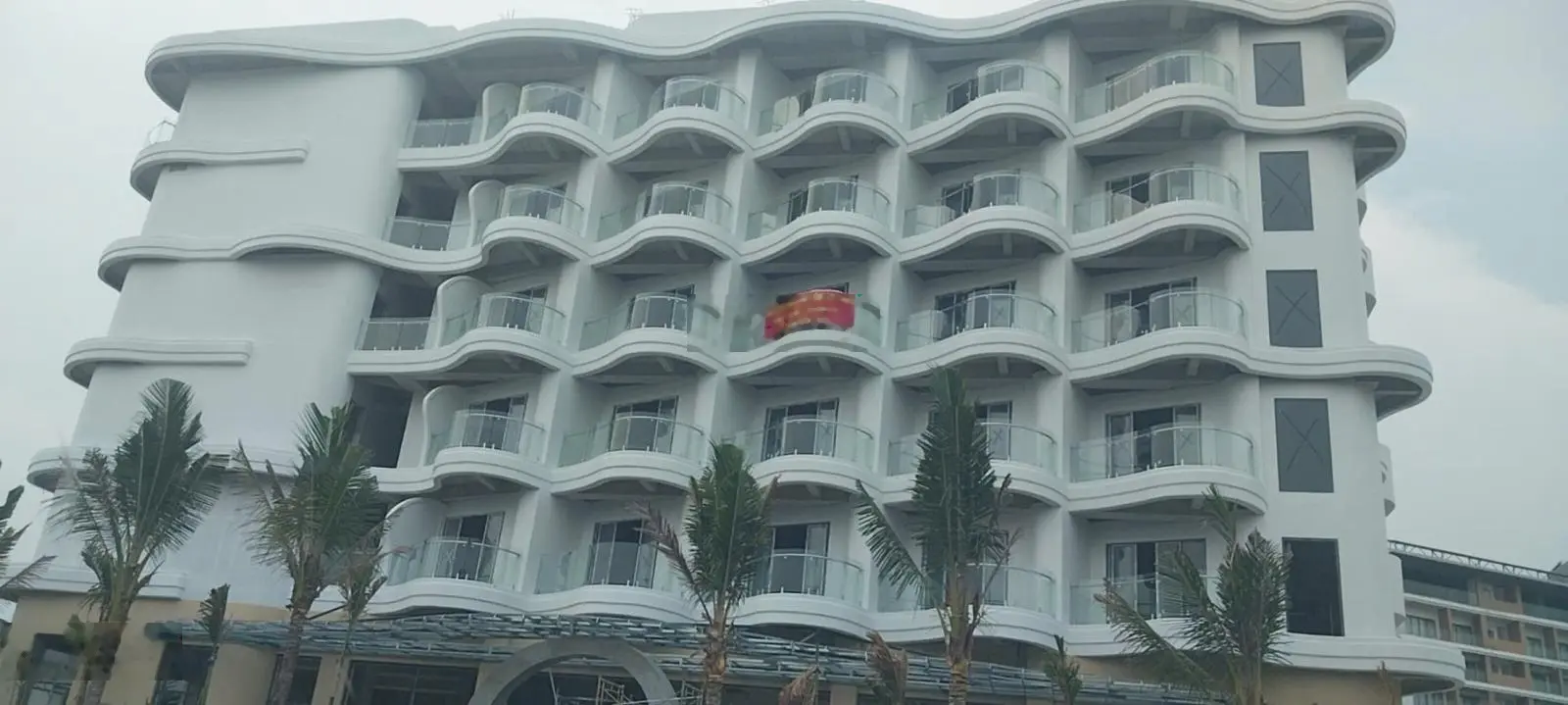 Bán khách sạn 75 phòng, sát biển Bãi Trường - Phú Quốc
