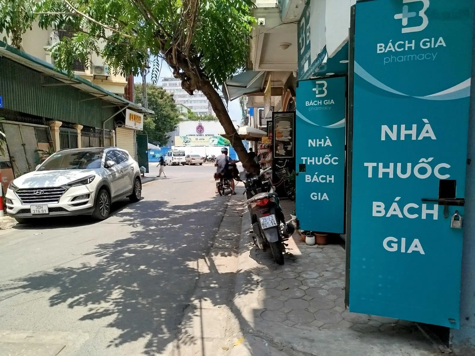 BÁN NHÀ XUÂN ĐỈNH - 38M- 6TẦNG - THANG MÁY NHẬP KHẨU- NHÀ ĐẸP - FULL NỘI THẤT - GẦN PHỐ - 6TỶ NHỈNH