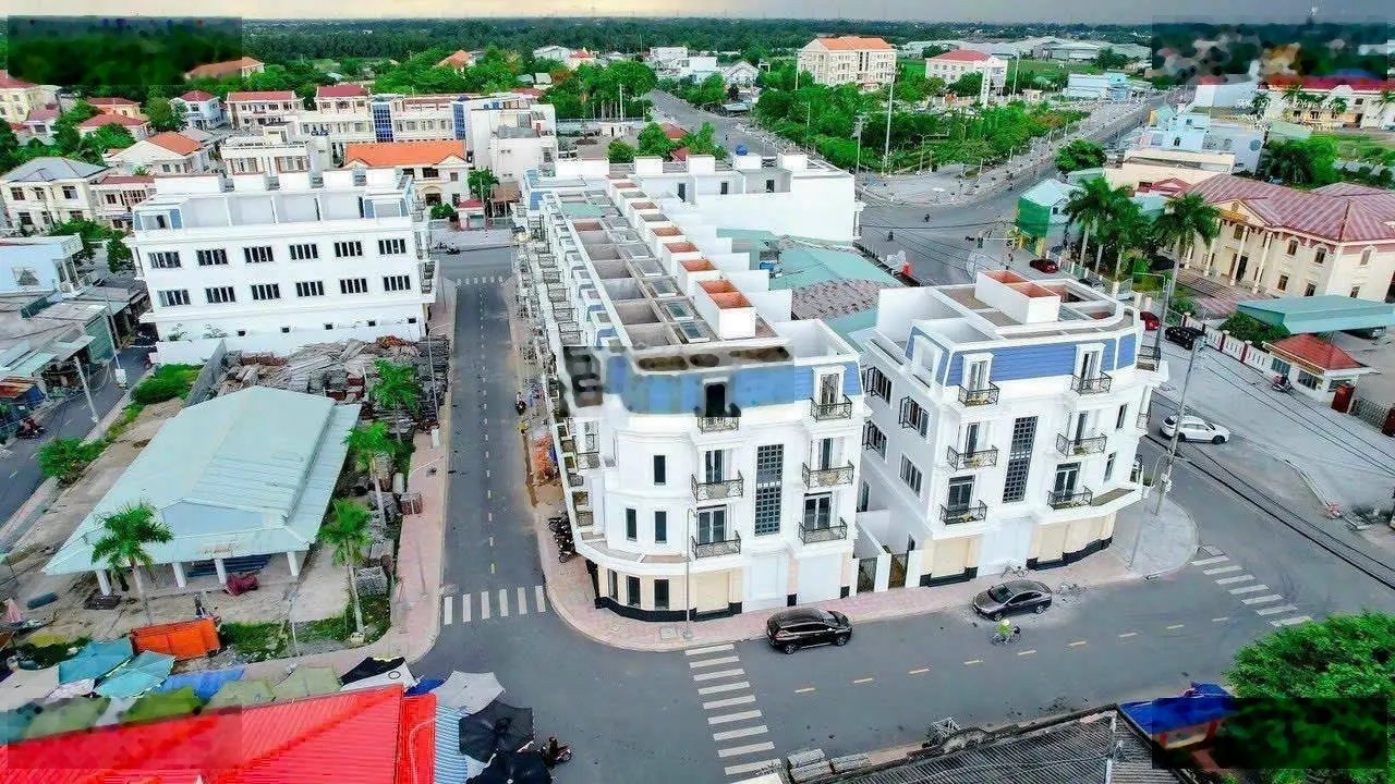 Bán shophouse 3 MT 3 tầng tại TT Tân Trụ - chỉ cần TT 20%= 800 triệu nhận nhà, kinh doanh ngay