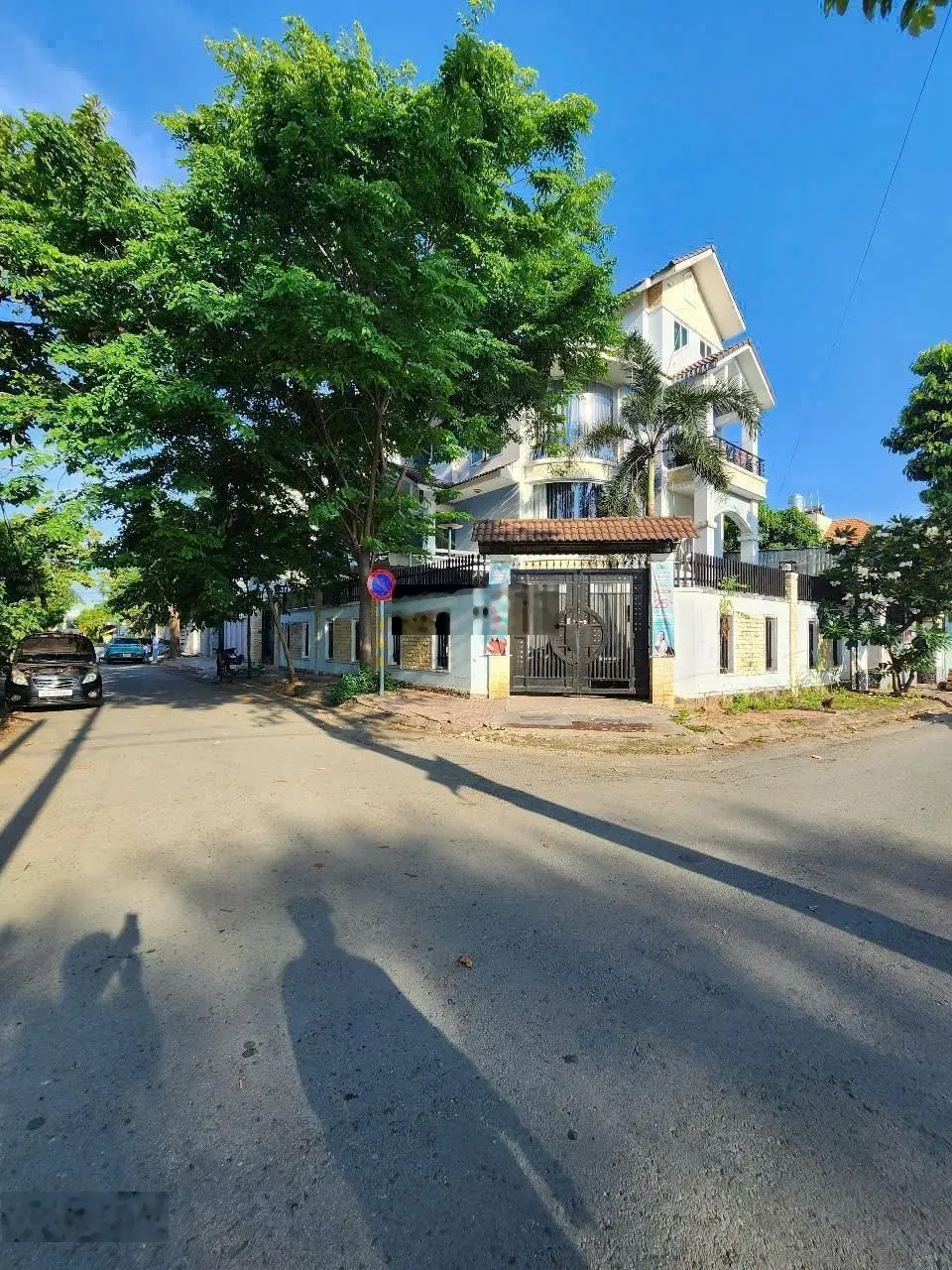 Hàng đầu Tư , căn góc 2 mặt tiền, Biệt Thự p. Hiệp Bình Chánh, Q. Thủ Đức