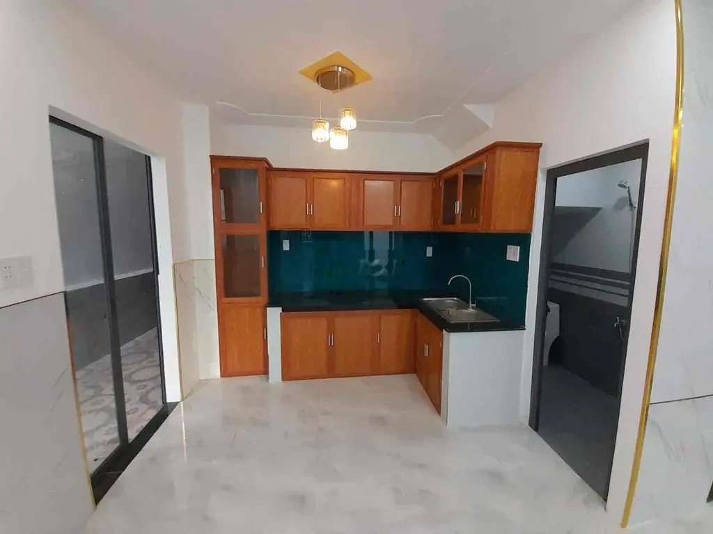 NHÀ BÁN QUỐC LỘ 13 HIỆP BÌNH PHƯỚC THỦ ĐỨC 2TẦNG DT:93M2 GIÁ RẺ
