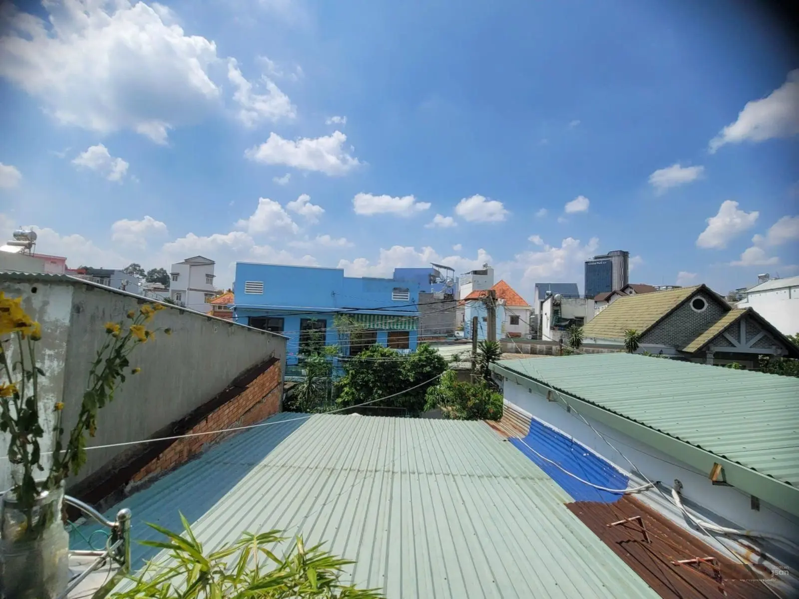 Bán Nhà Gần Khách Sạn 57 Đang cho thuê tháng 20tr