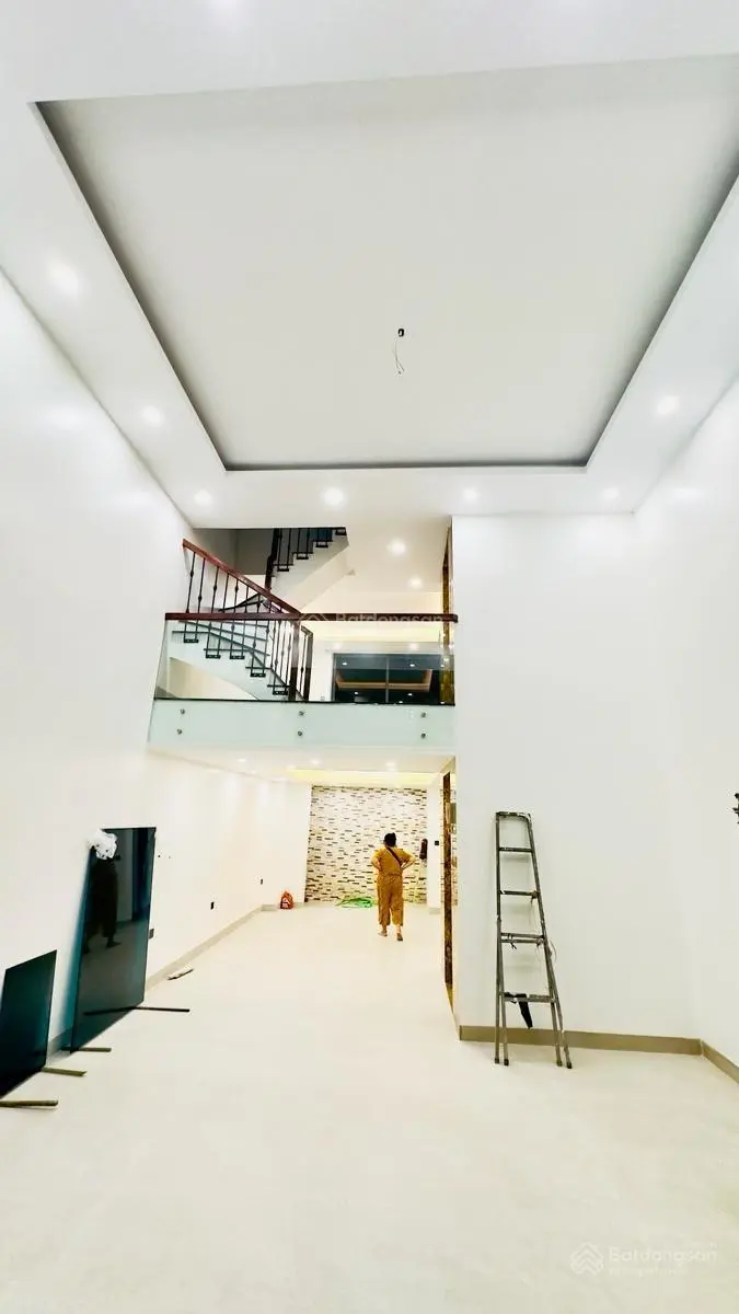 Bán tòa nhà 7T Hoàng Mai, kinh doanh, gara ô tô, thang máy, full nội thất - 66m2, MT 5,5m - 16 tỷ